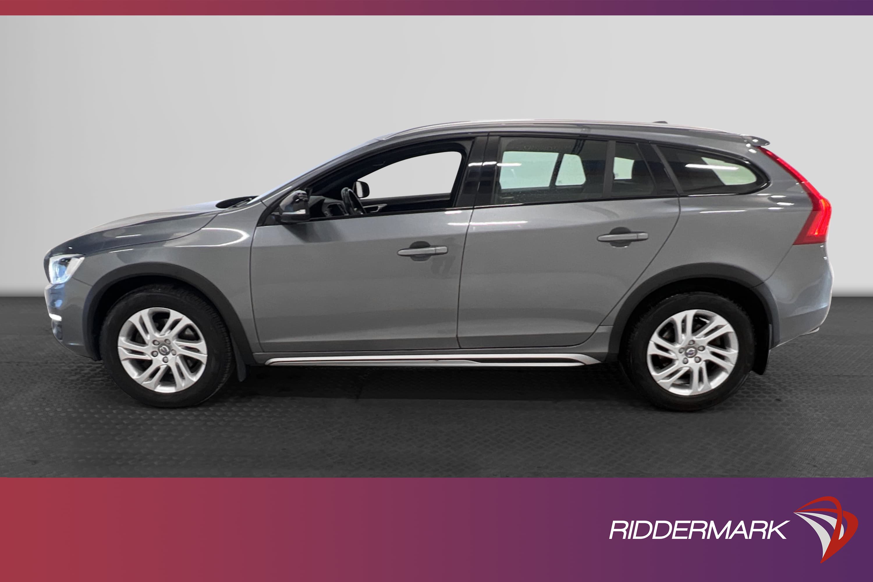 Volvo V60 CC D4 190 hk