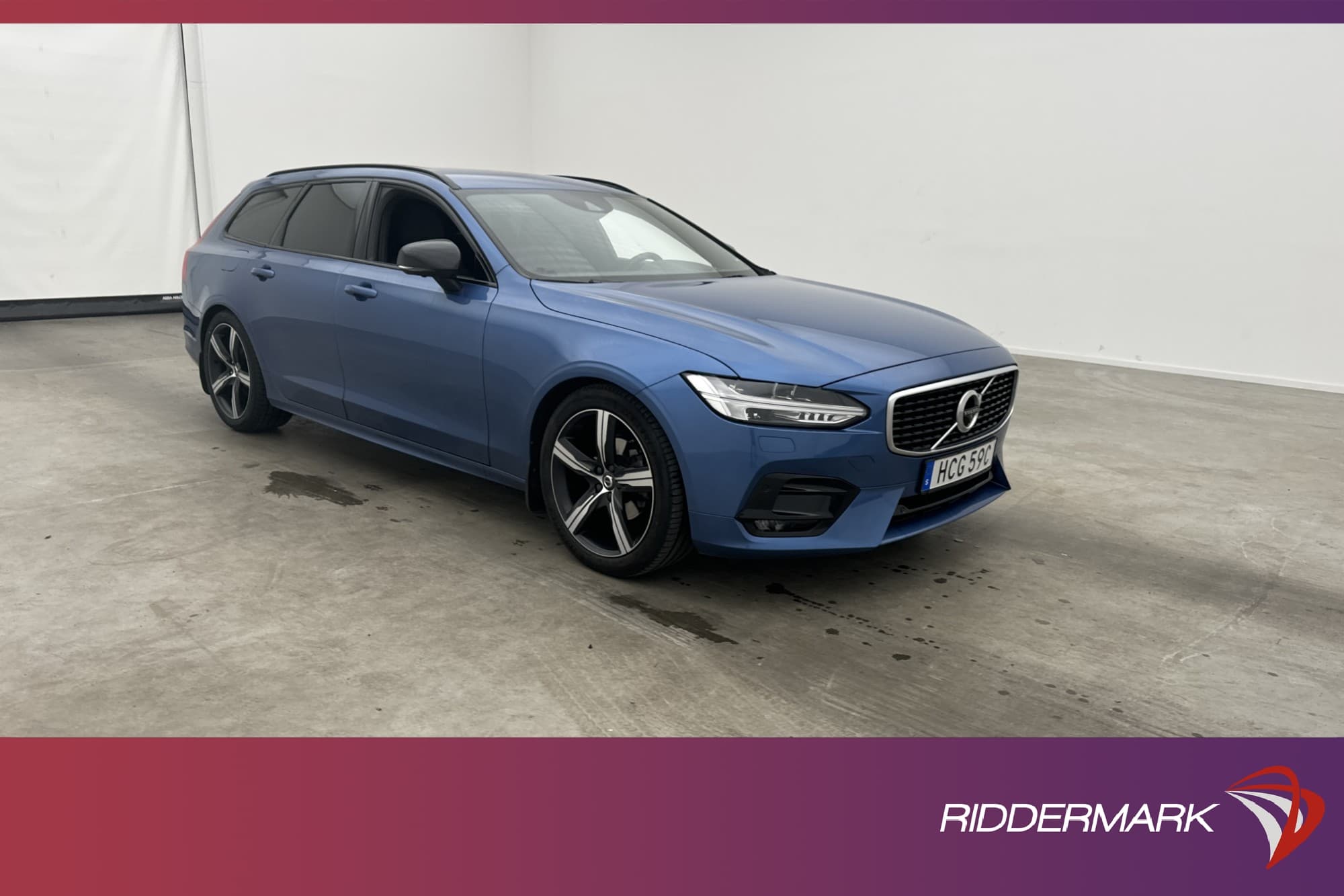 Volvo V90 D4
