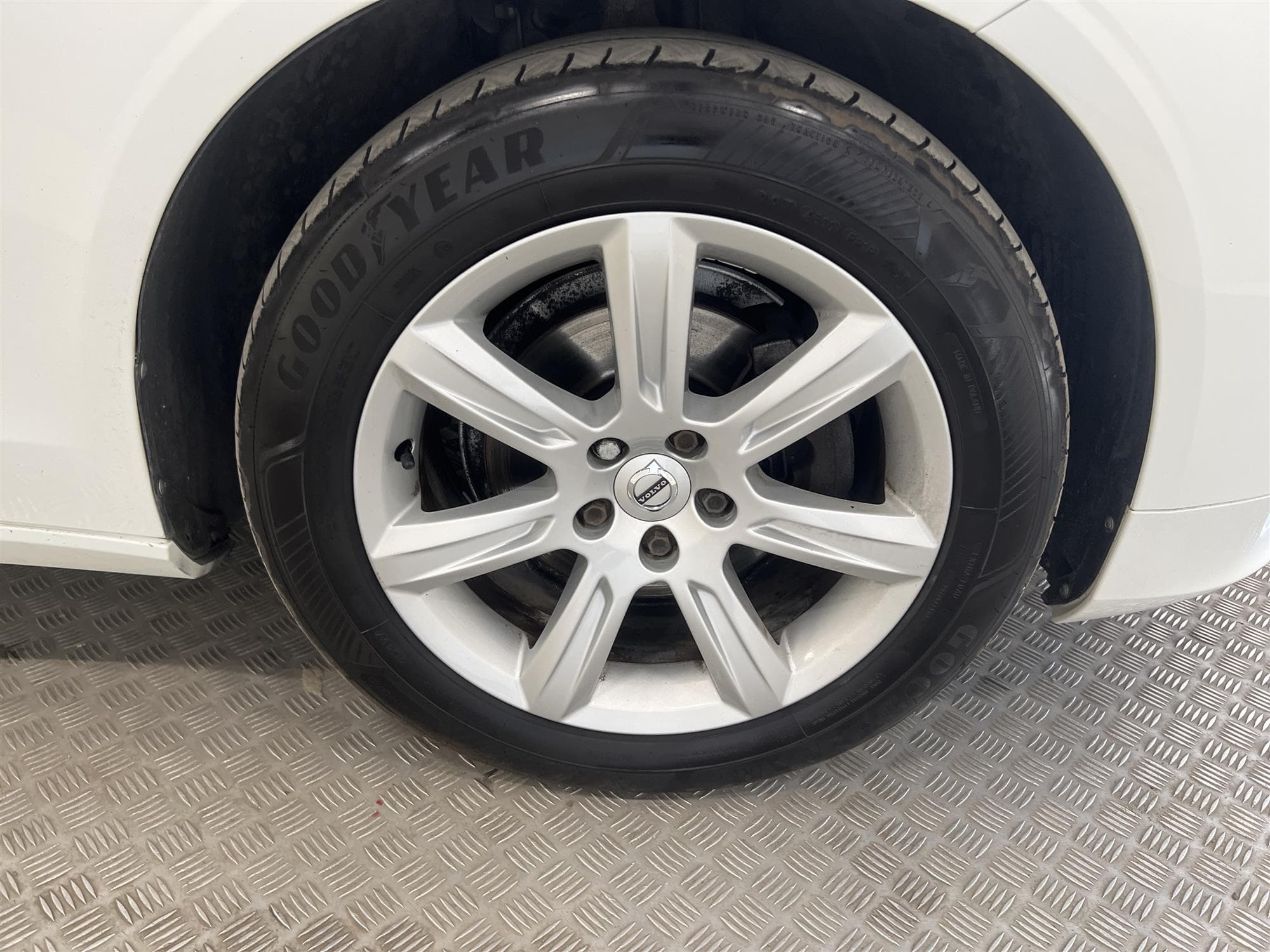 Volvo V90 D3 150hk Kinetic VOC P-värm Drag Välserv 0,64l/mil