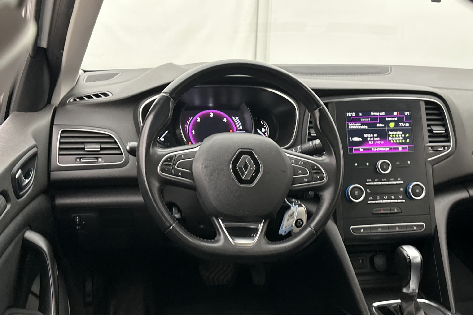 Renault Mégane Sport Tourer 1.5 dCi 110hk Navi Sensorer Drag