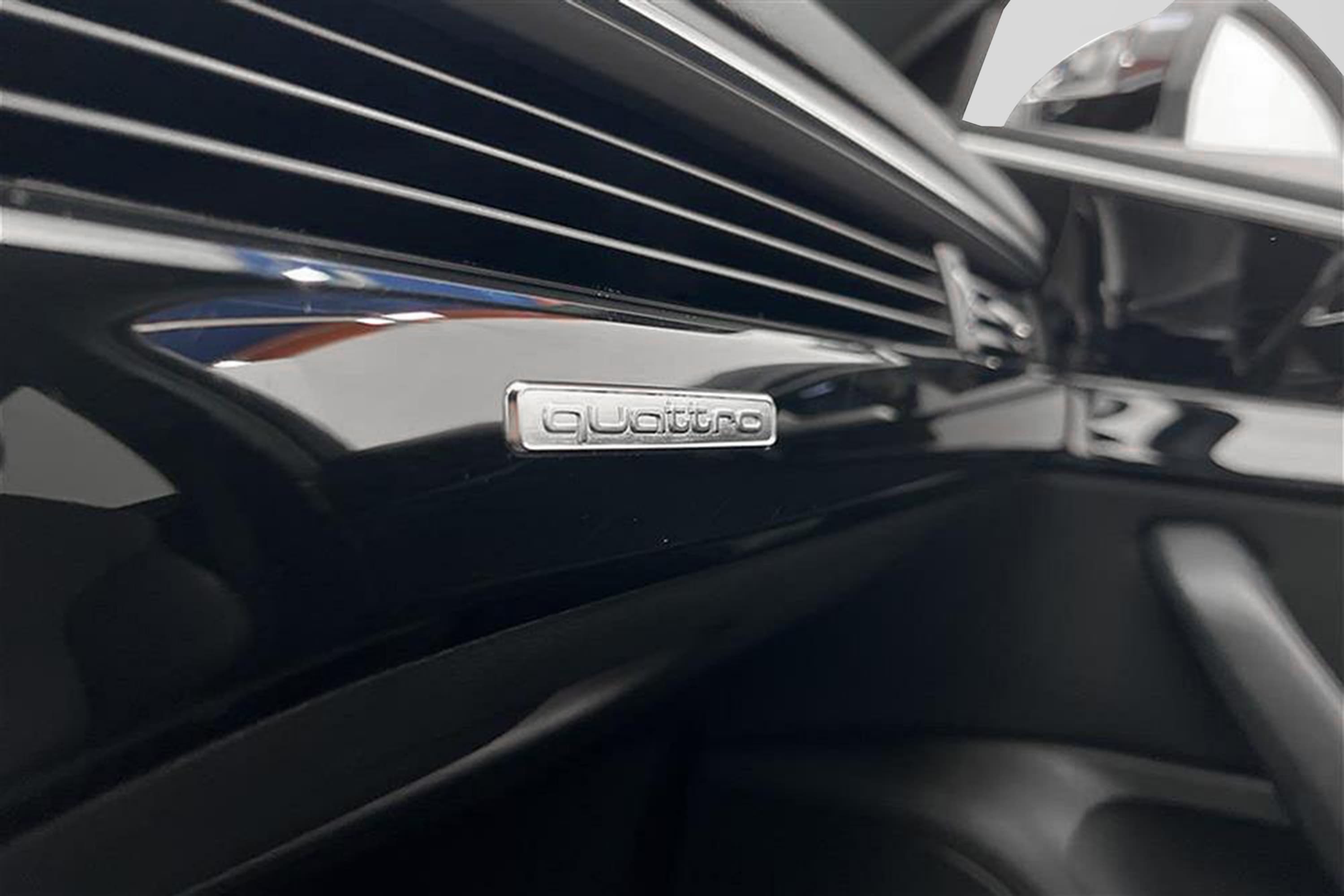 Audi A4 40 TDI 204hk Quattro S-Line D-Värm Cockpit Matrixinteriör
