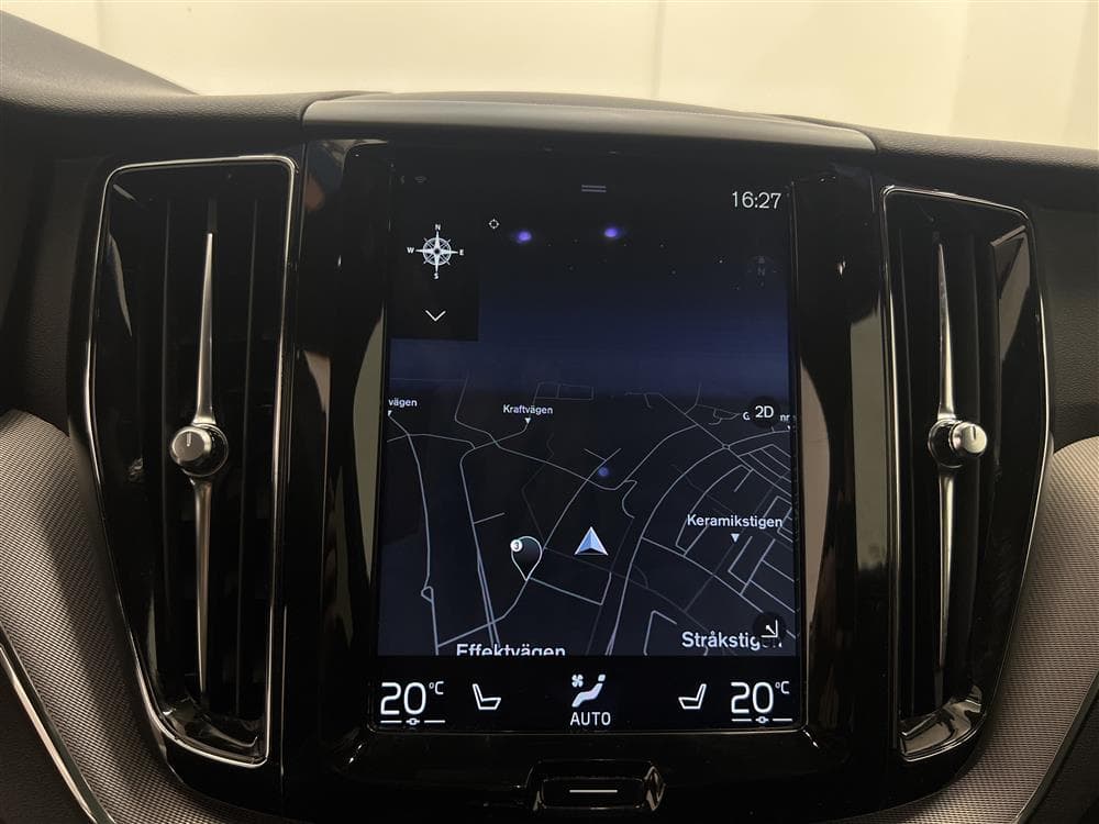 Volvo XC60 D4 AWD 190hk R-Design VOC Värmare 360° Navi Drag