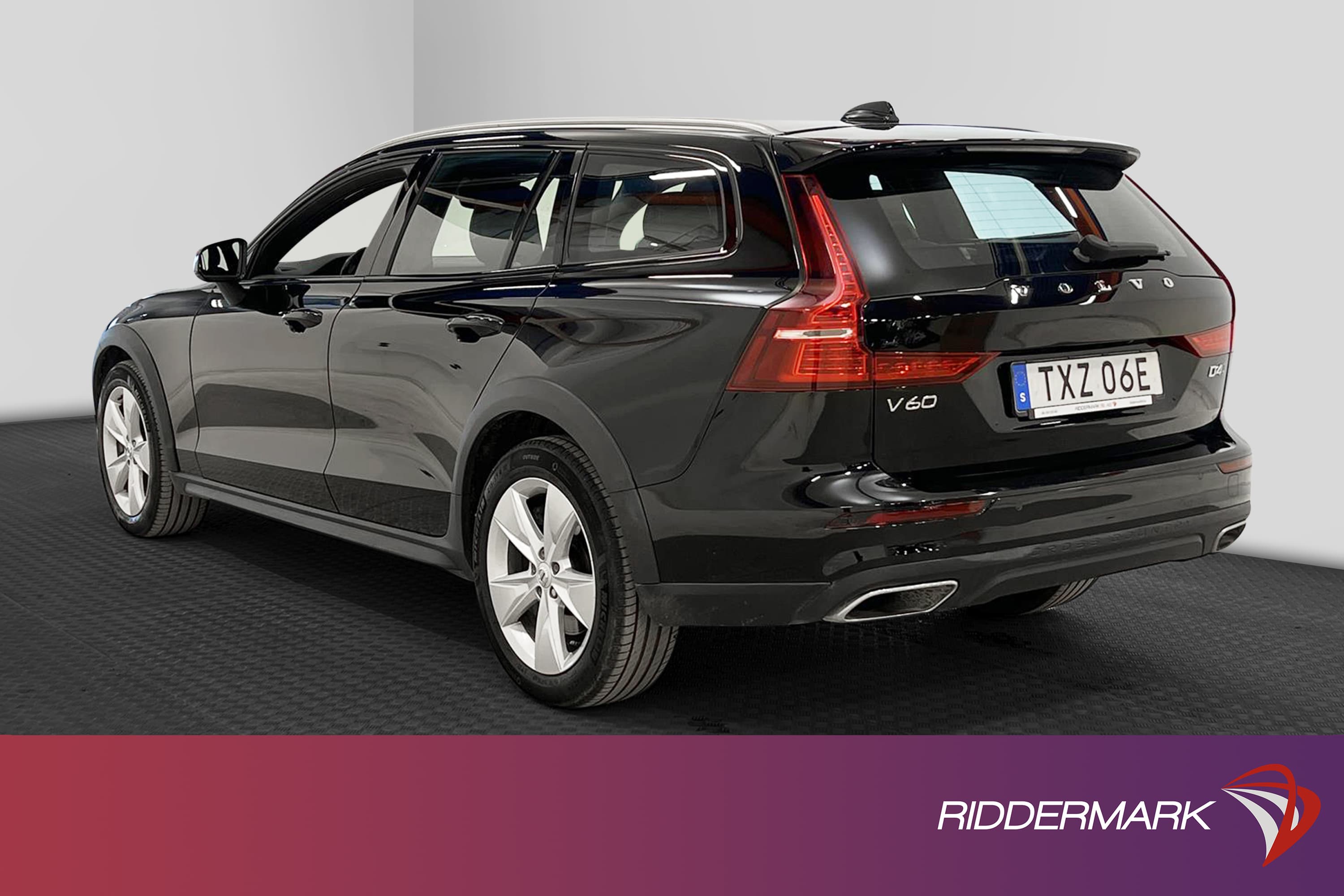 Volvo V60 Cross Country D4 AWD