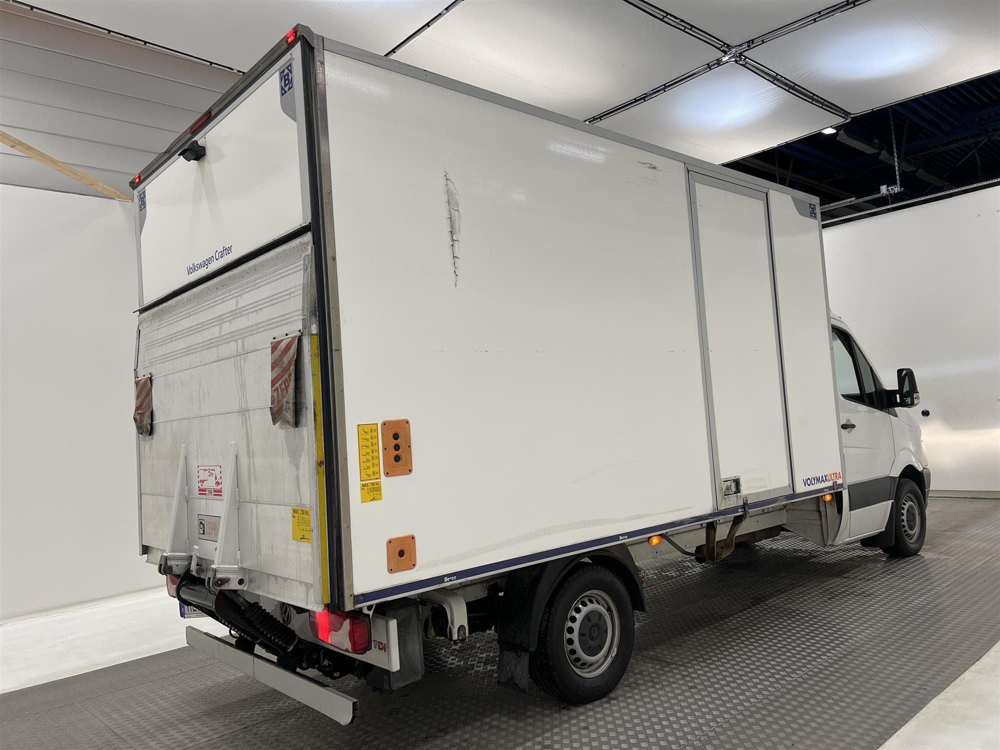 Volkswagen Crafter 2.0TDI Bakgavel Sidodörr Värmare Moms
