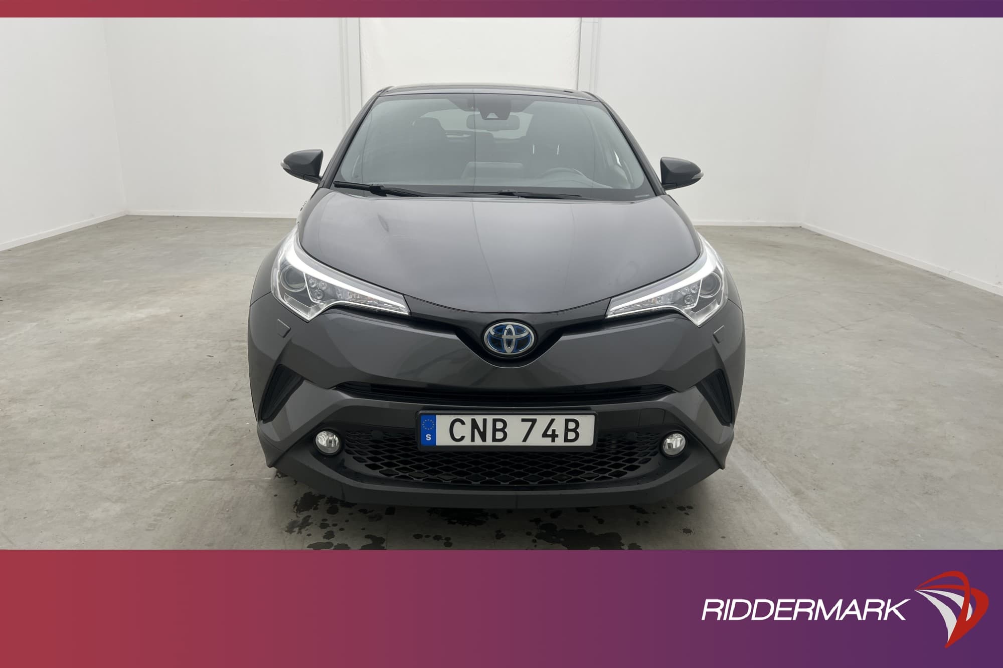 Toyota C-HR Hybrid 122hk