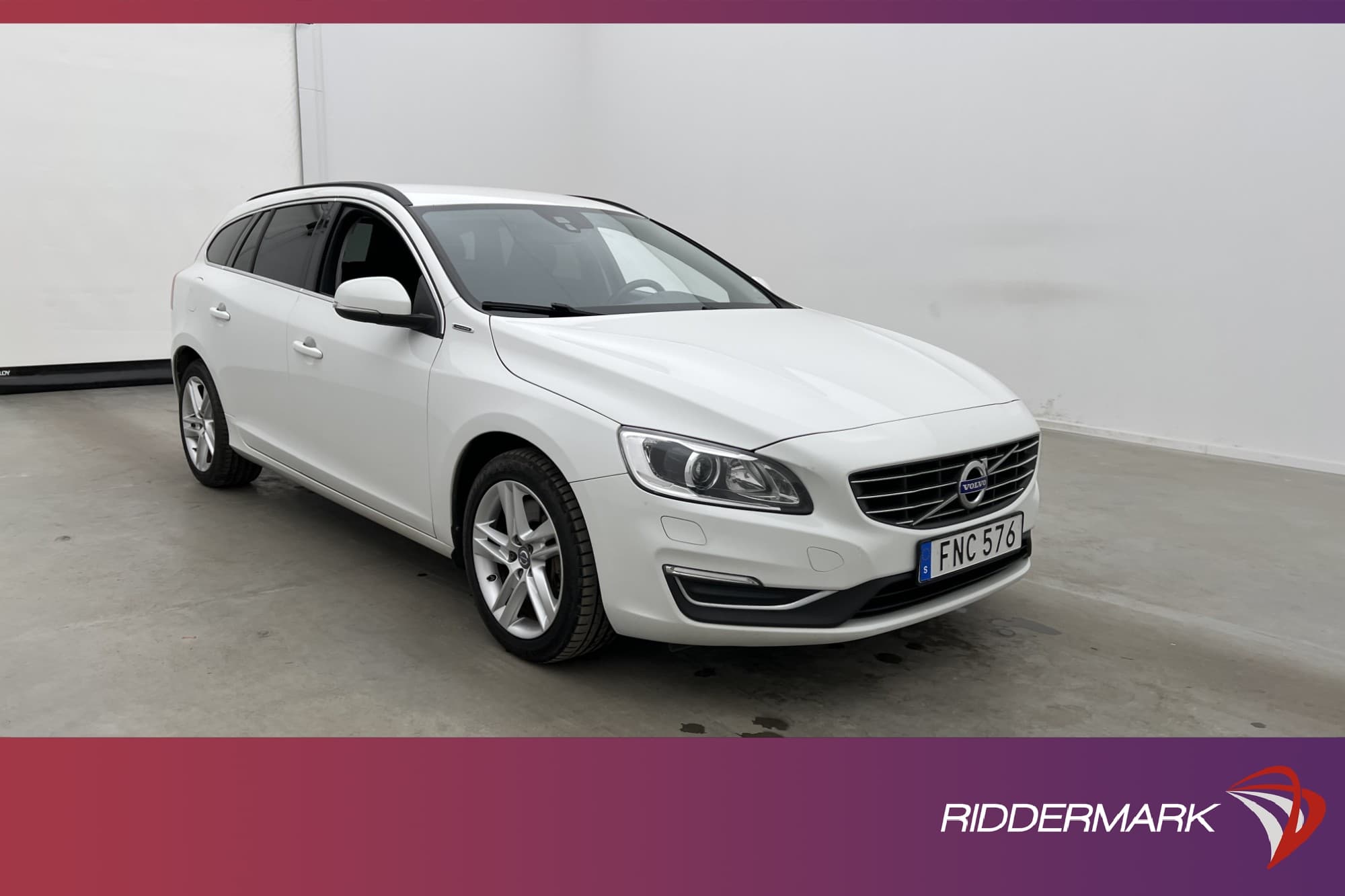 Volvo V60 D5 Plug-in AWD