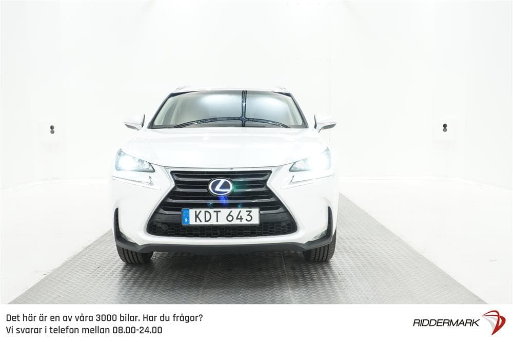 Lexus NX 300h AWD 181hk