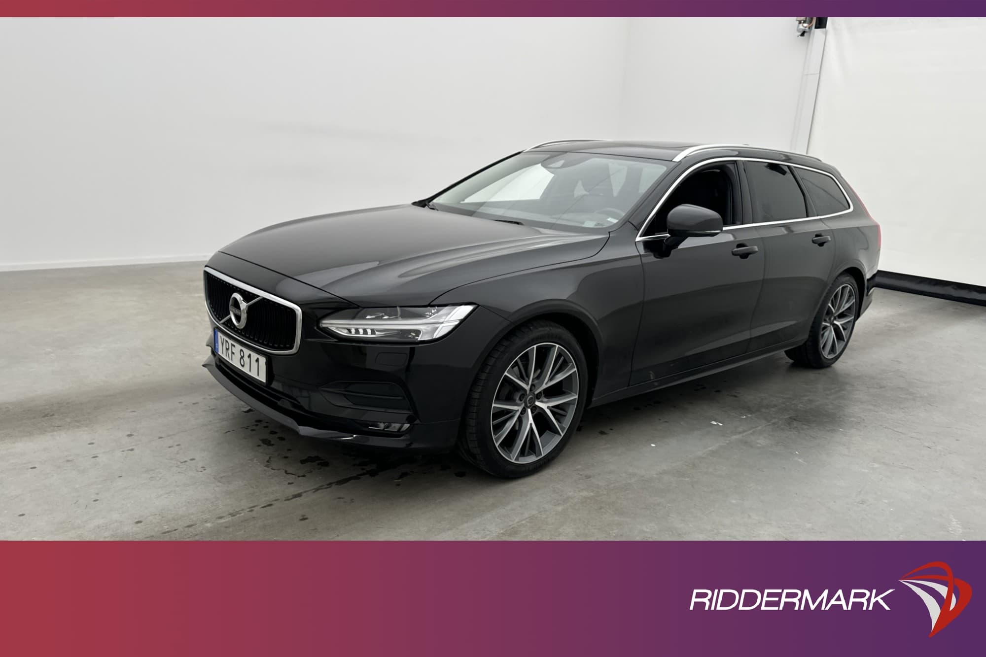 Volvo V90 D4