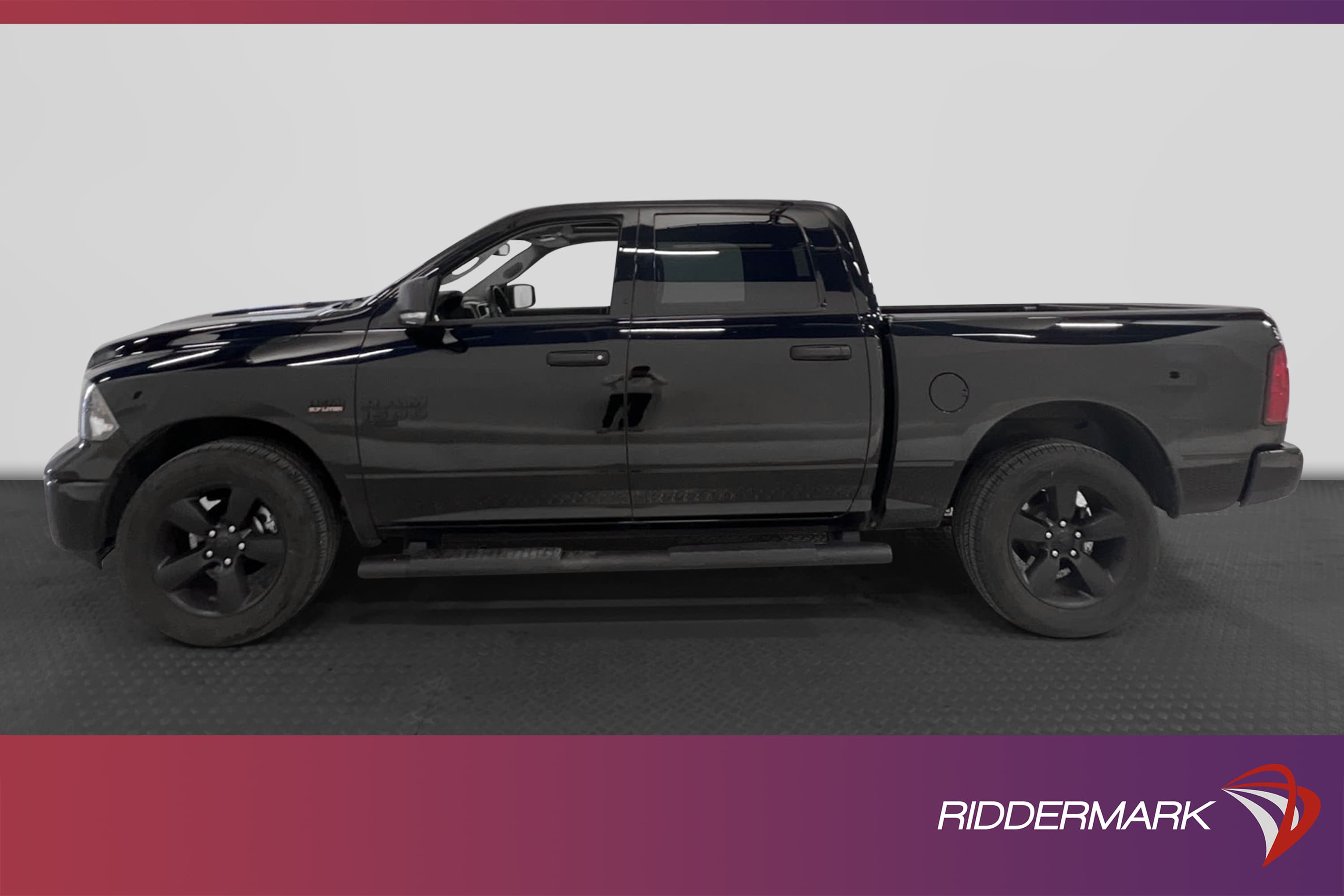 Dodge Ram Classic 5.7 Automat 401hk Taklucka Navi Moms