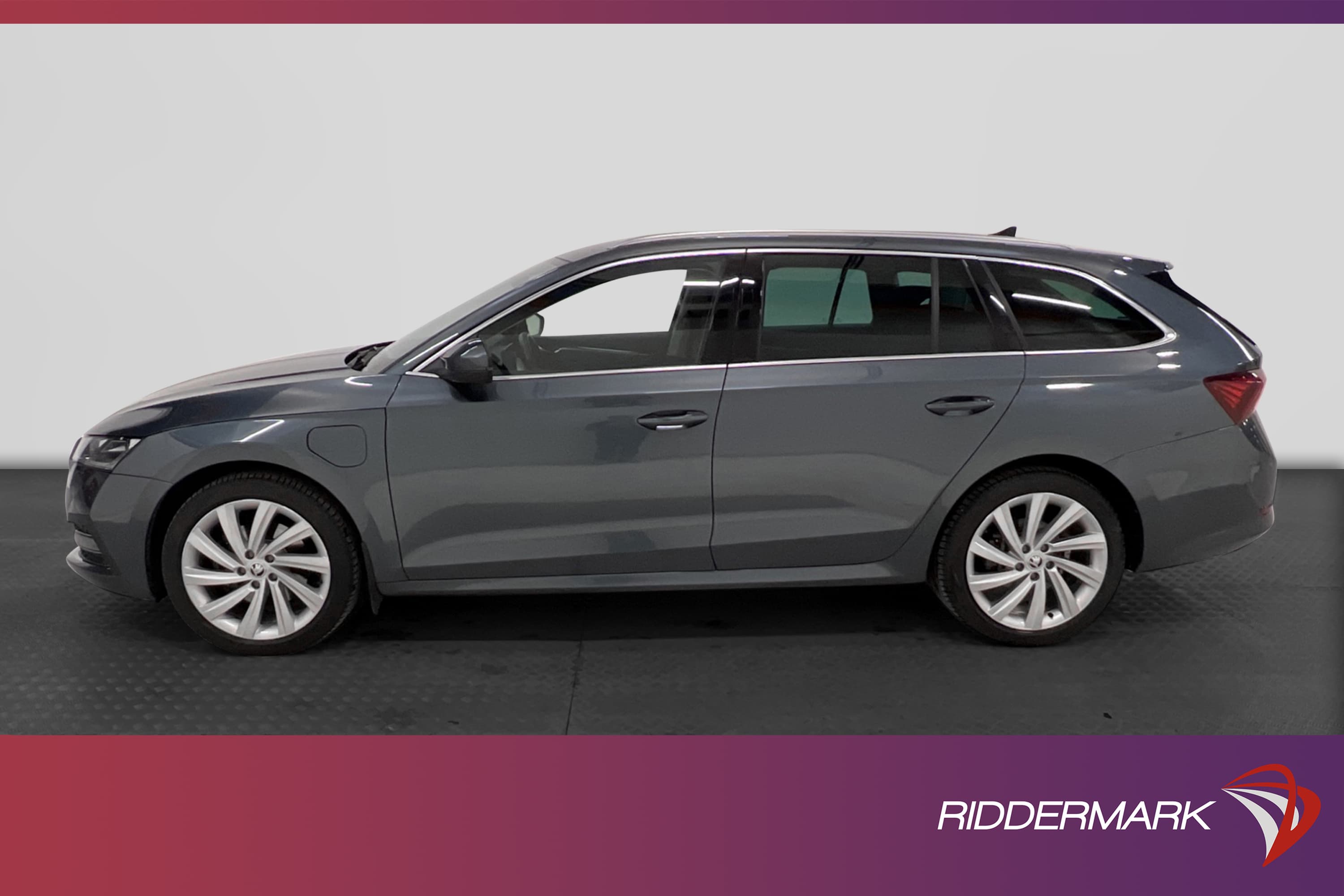 Škoda Octavia PHEV iV 204hk