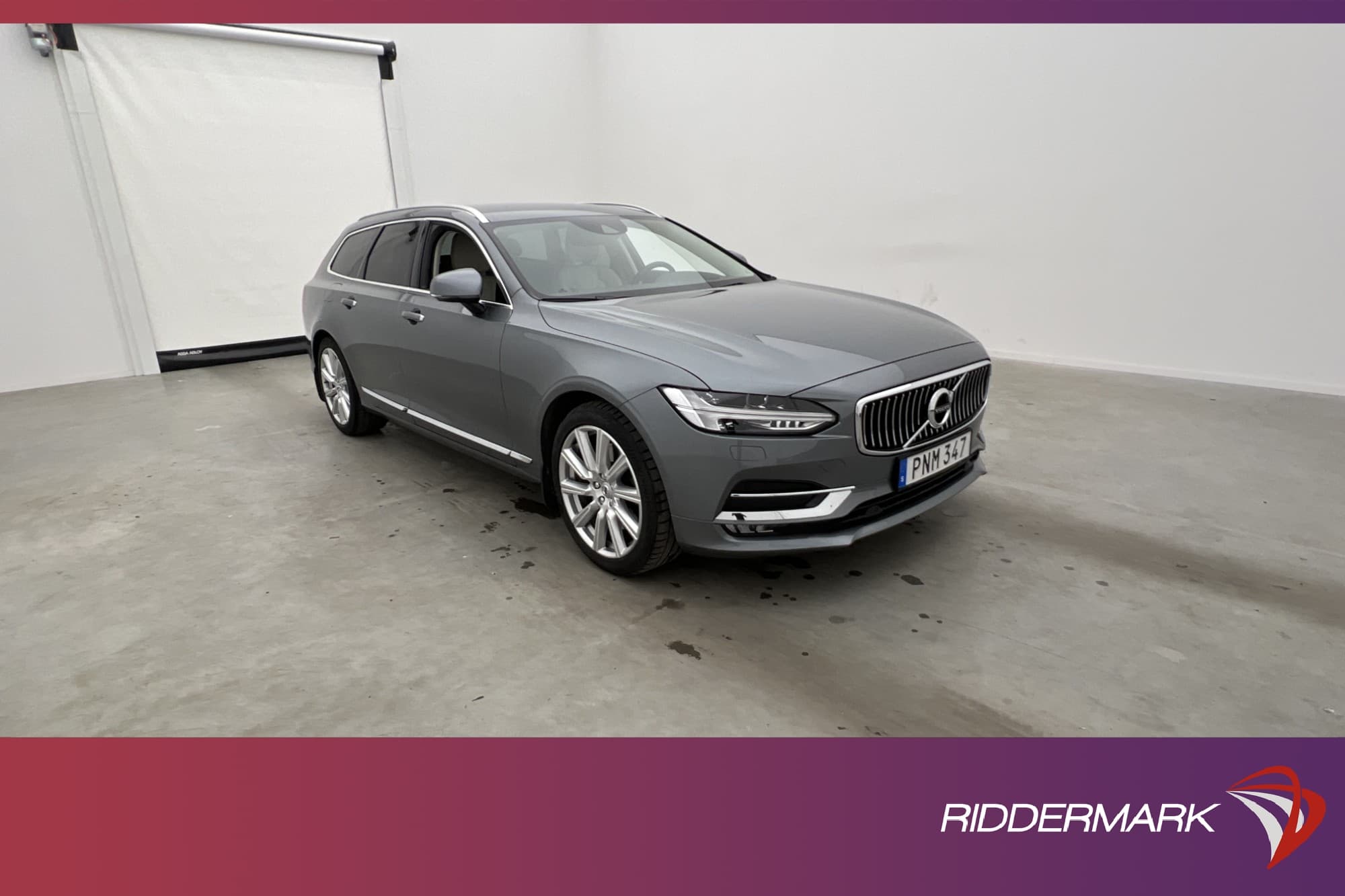 Volvo V90 T4
