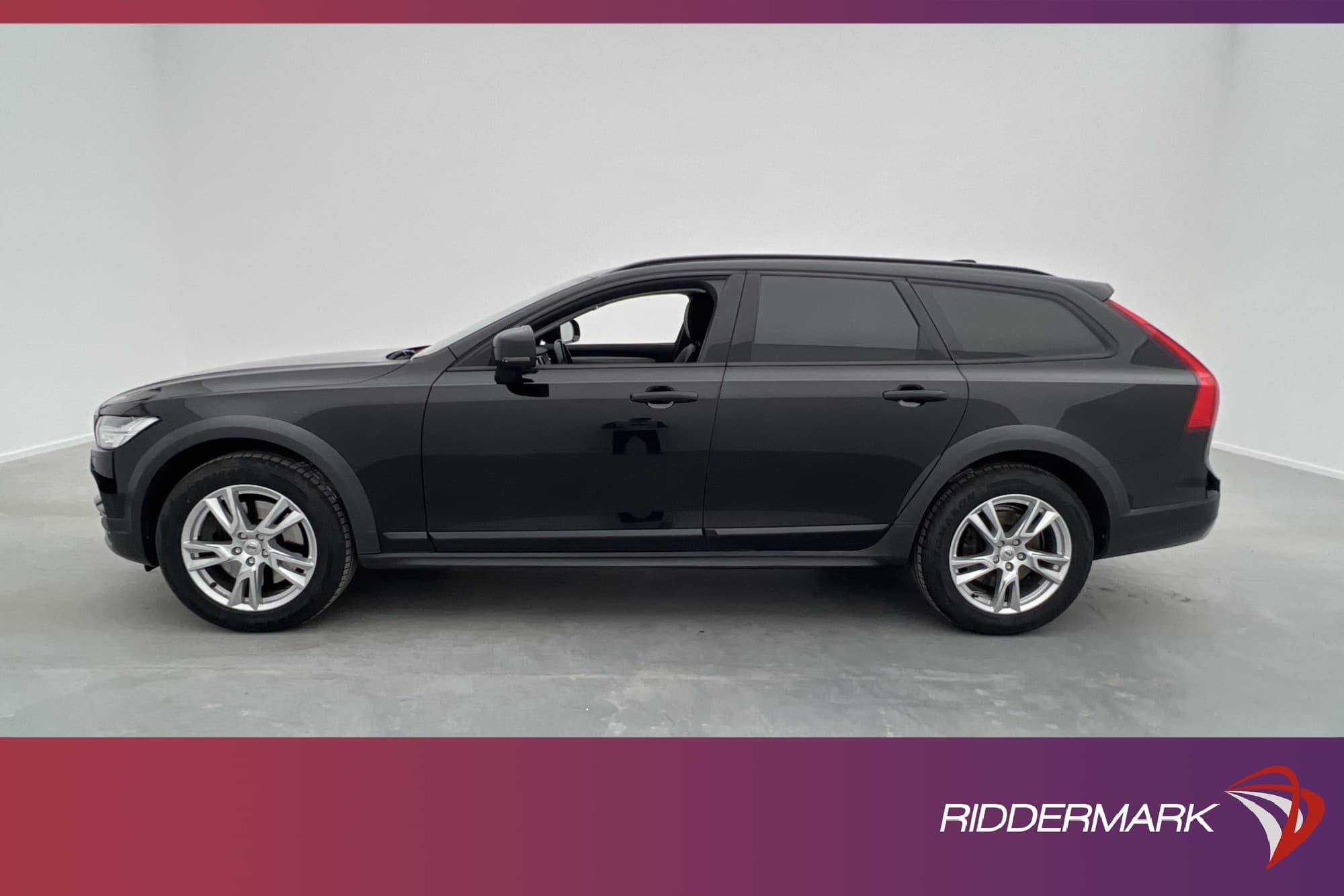 Volvo V90 Cross Country D4 AWD