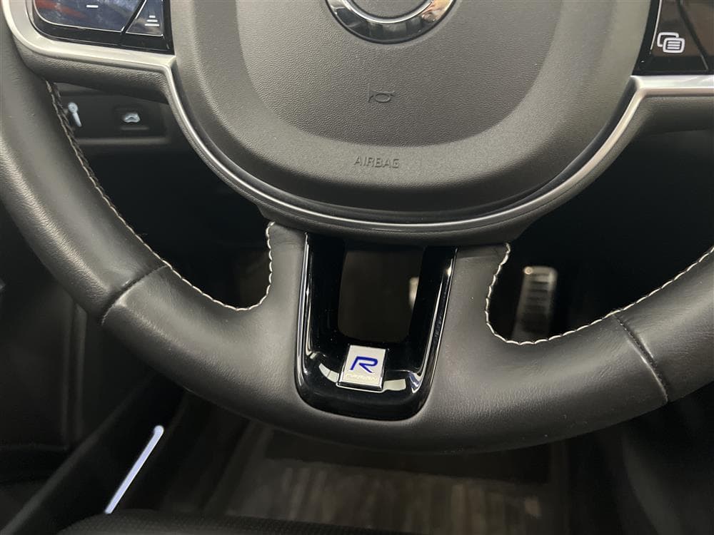 Volvo V90 D5 AWD 235hk R-Design B&W GPS HUD 360° Värmare 