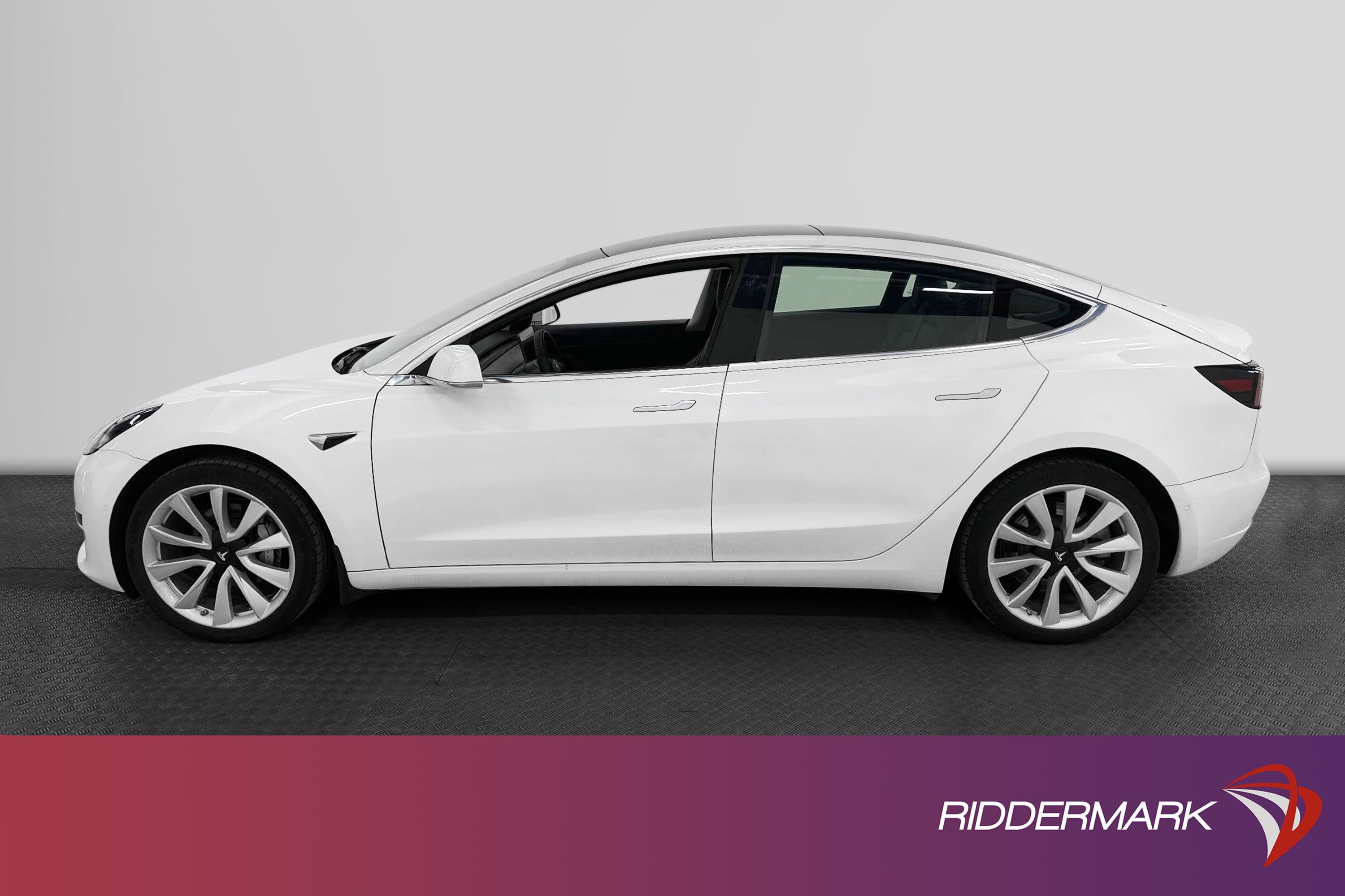 Tesla Model 3 Standard Range Plus 258hk