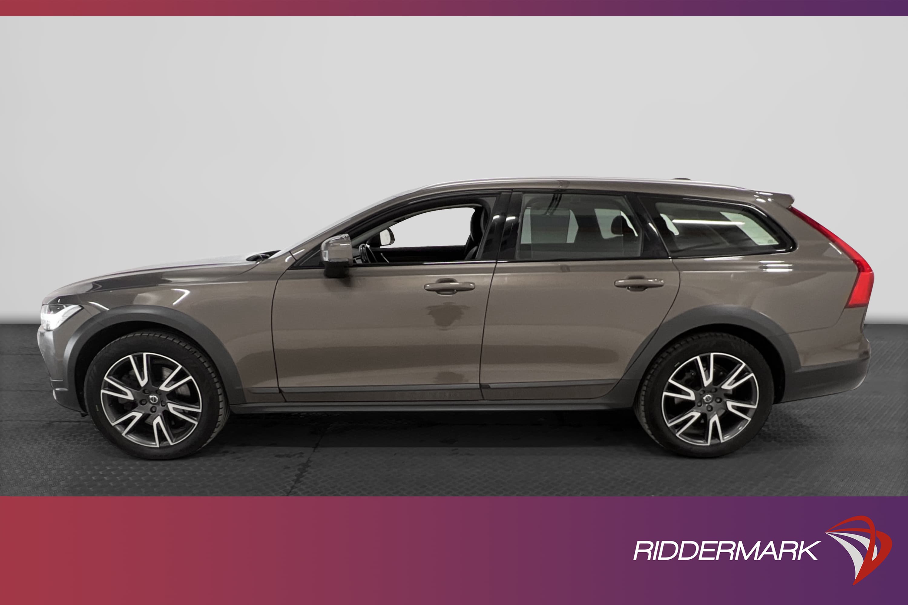 Volvo V90 Cross Country