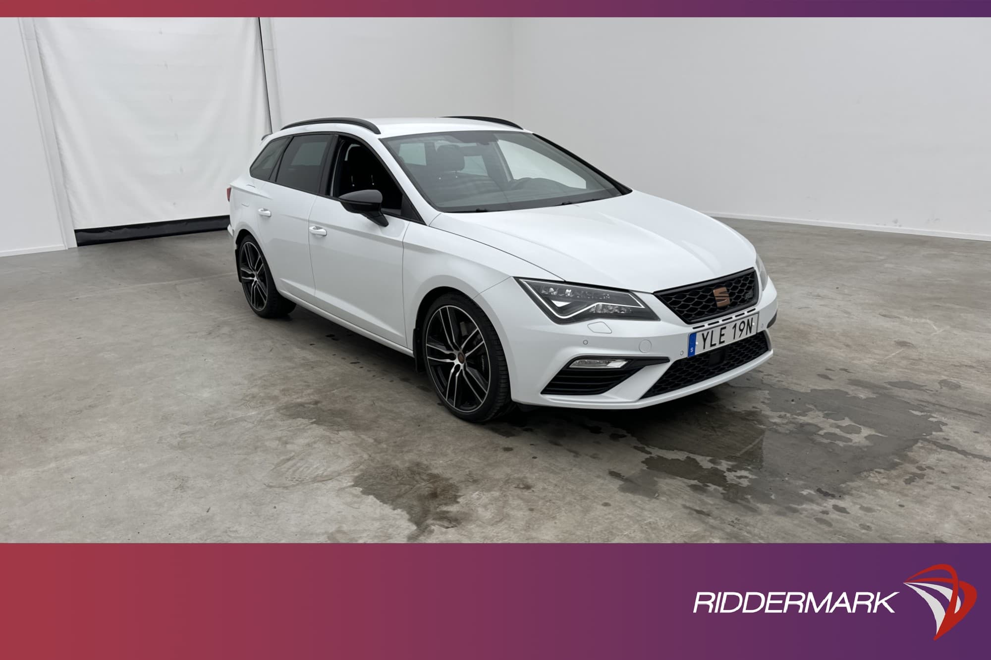 SEAT Leon Cupra ST 4D 300hk