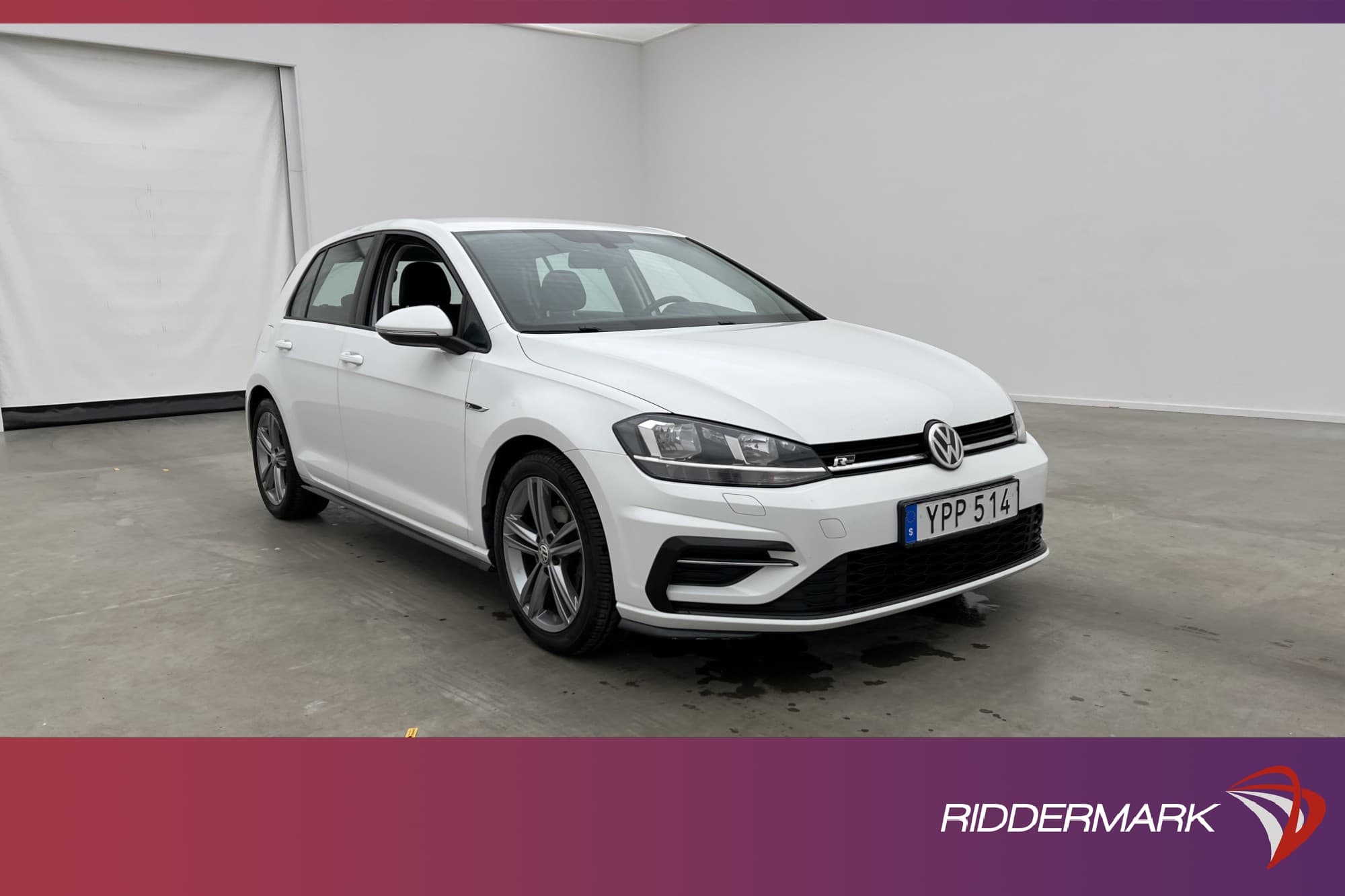 Volkswagen Golf 1.0 TSI 110hk R Line Kamera Carplay