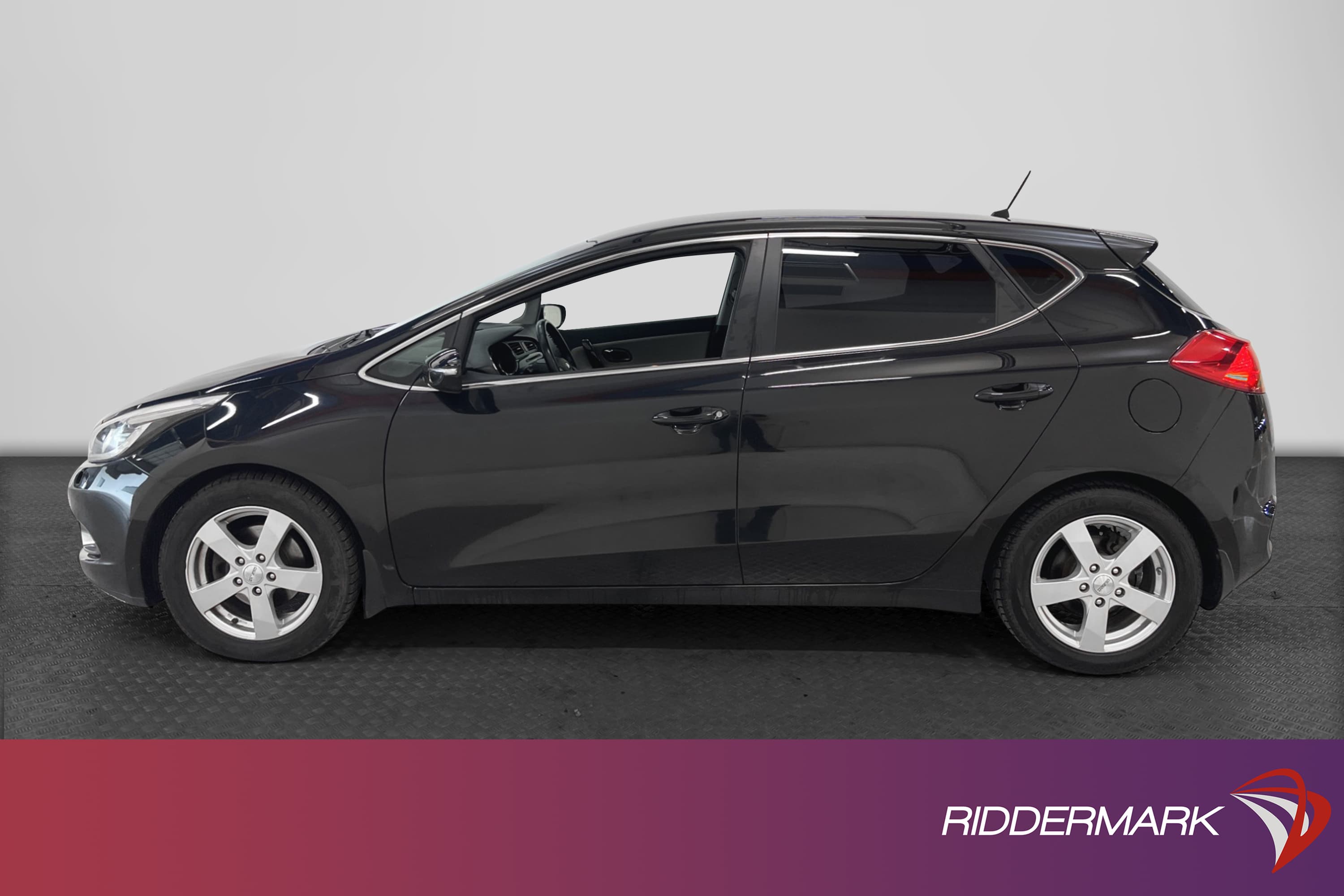 Kia Ceed 1.6 CRDi PDC Rattvärme Billigt ägande 110hk