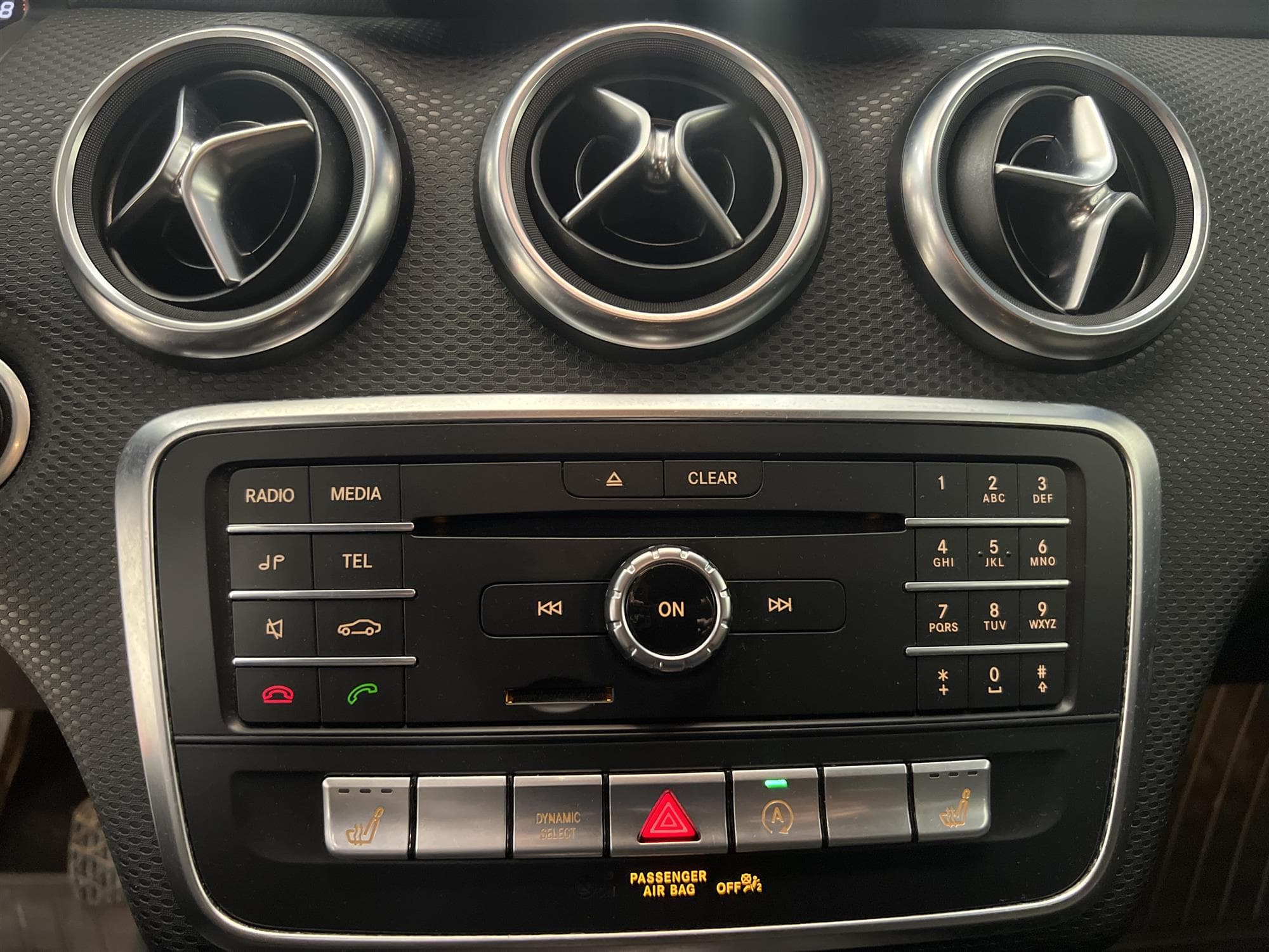 Mercedes-Benz Mercedes-Benz A 180 122hk AMG B-Kam Carplay