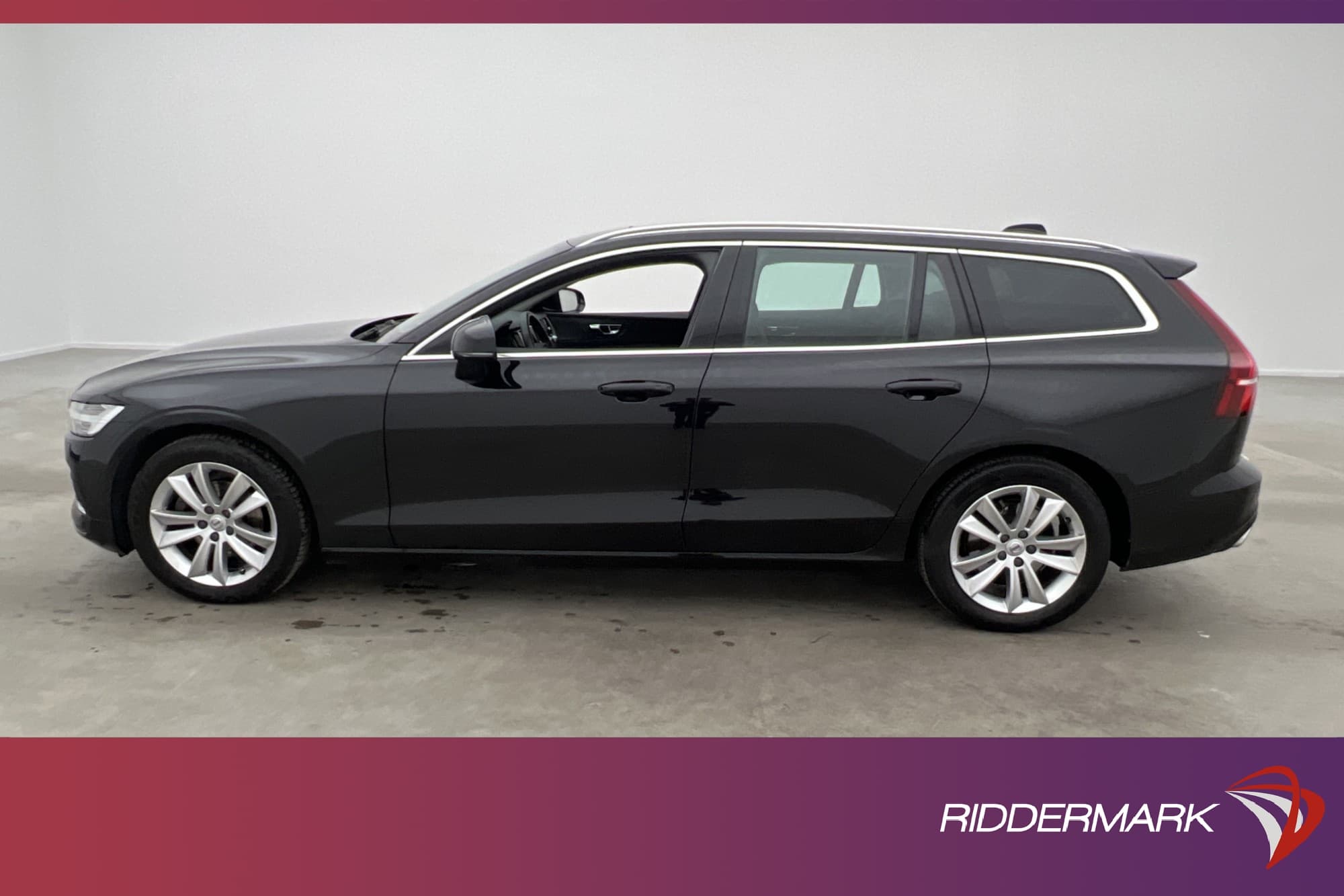 Volvo V60 D4 AWD Inscription Pano VOC Värm HUD H/K 360º Drag