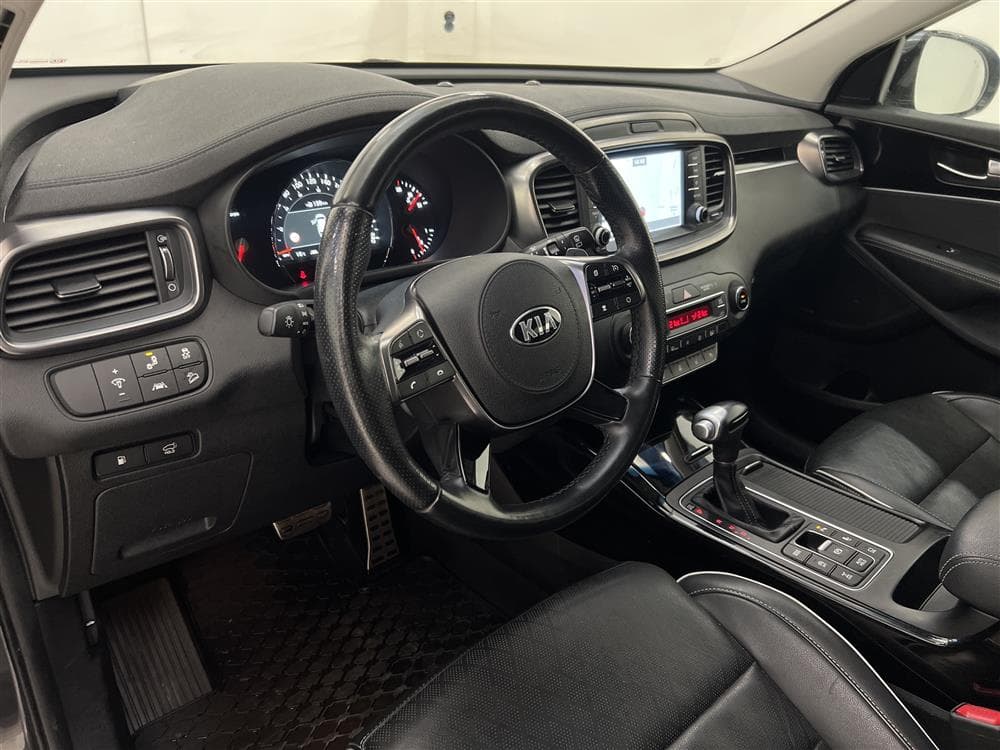 Kia Sorento 2.2 CRDi AWD 200hk GT-line M/K-Värmare Drag Panointeriör