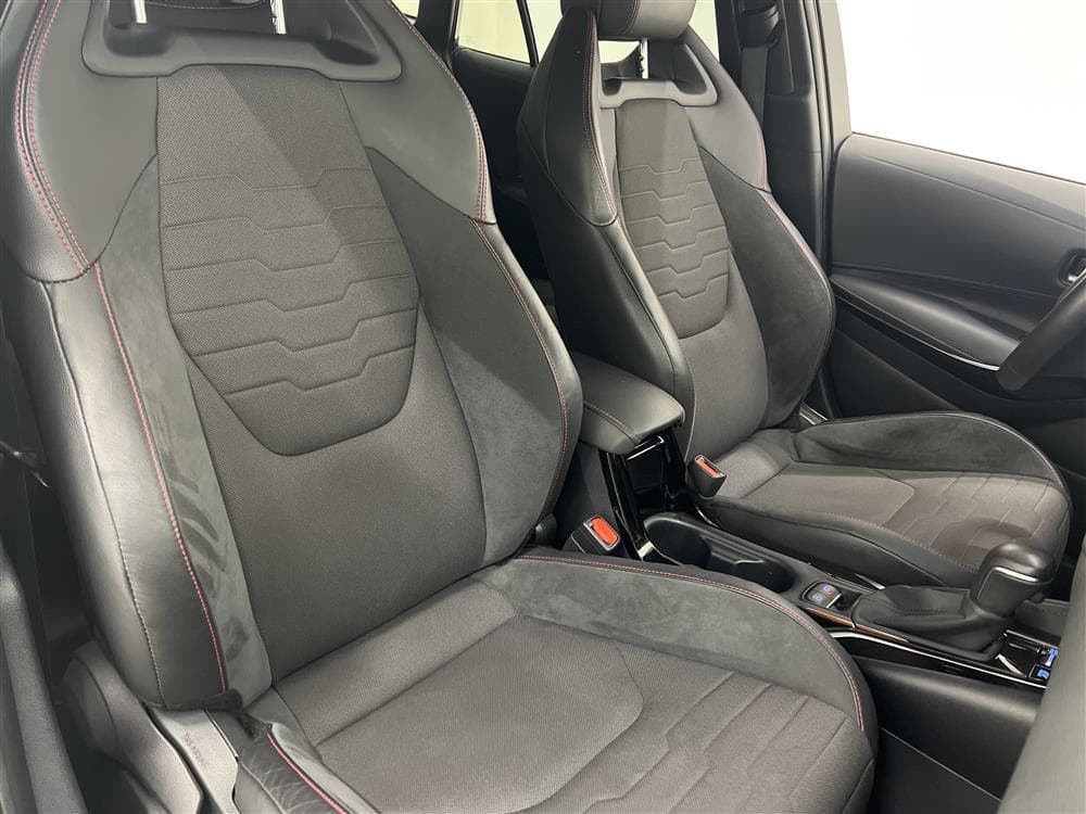Toyota Corolla Hybrid 184hk  Executive M-Värm Drag Navi
