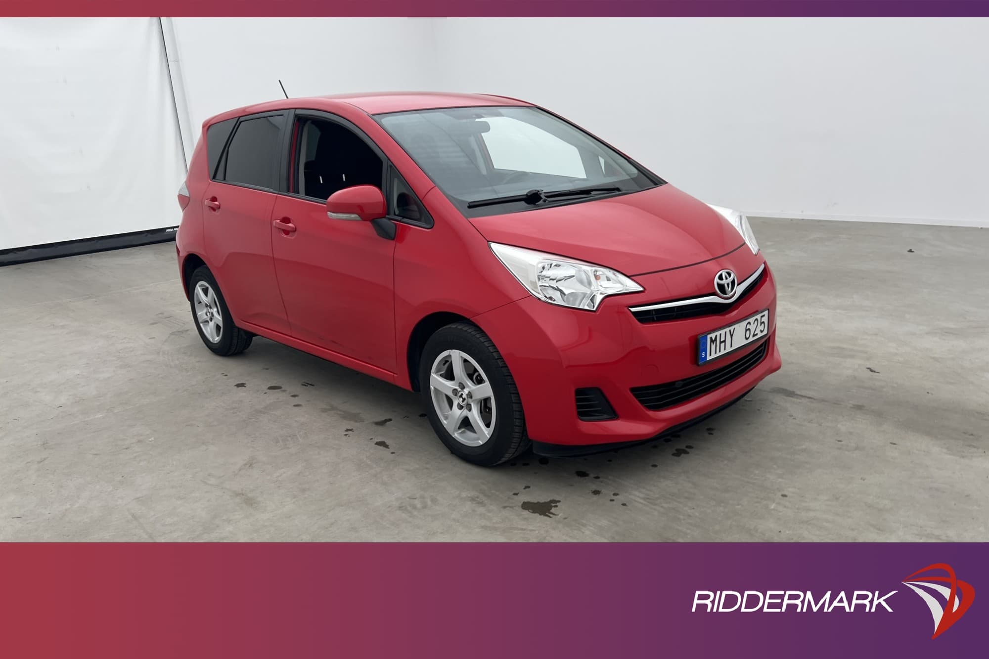Toyota Verso-S 1.33 Dual VVT-i 99hk