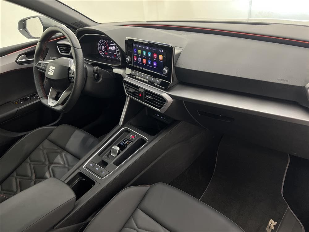 SEAT Leon FR 2.0 TSI 190hk Cockpit Panorama B-kamera Skinninteriör