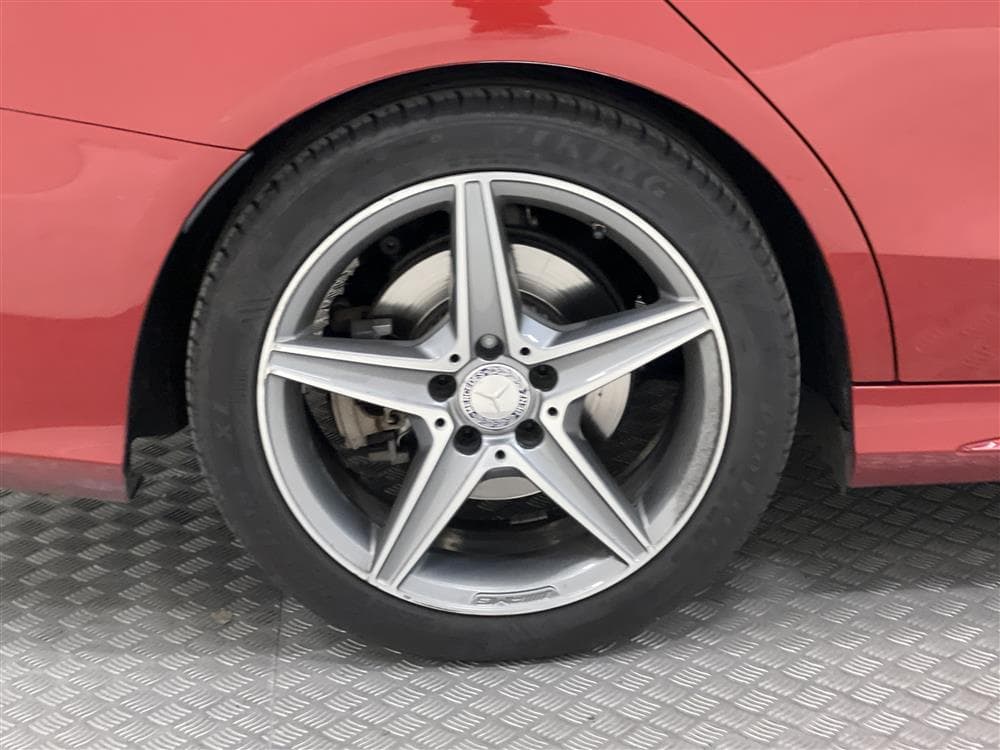 Mercedes-Benz C 250 4M AMG Skinn Navi Drag 0,49L/Mil interiör