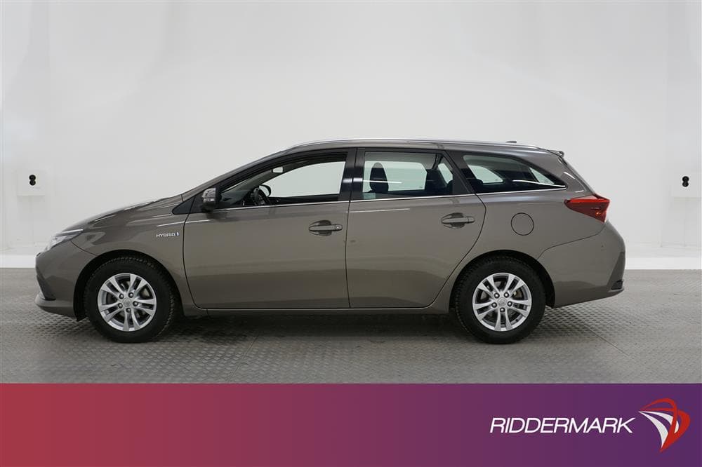 Toyota Auris Touring Sports  Hybrid e-CVT 136hk