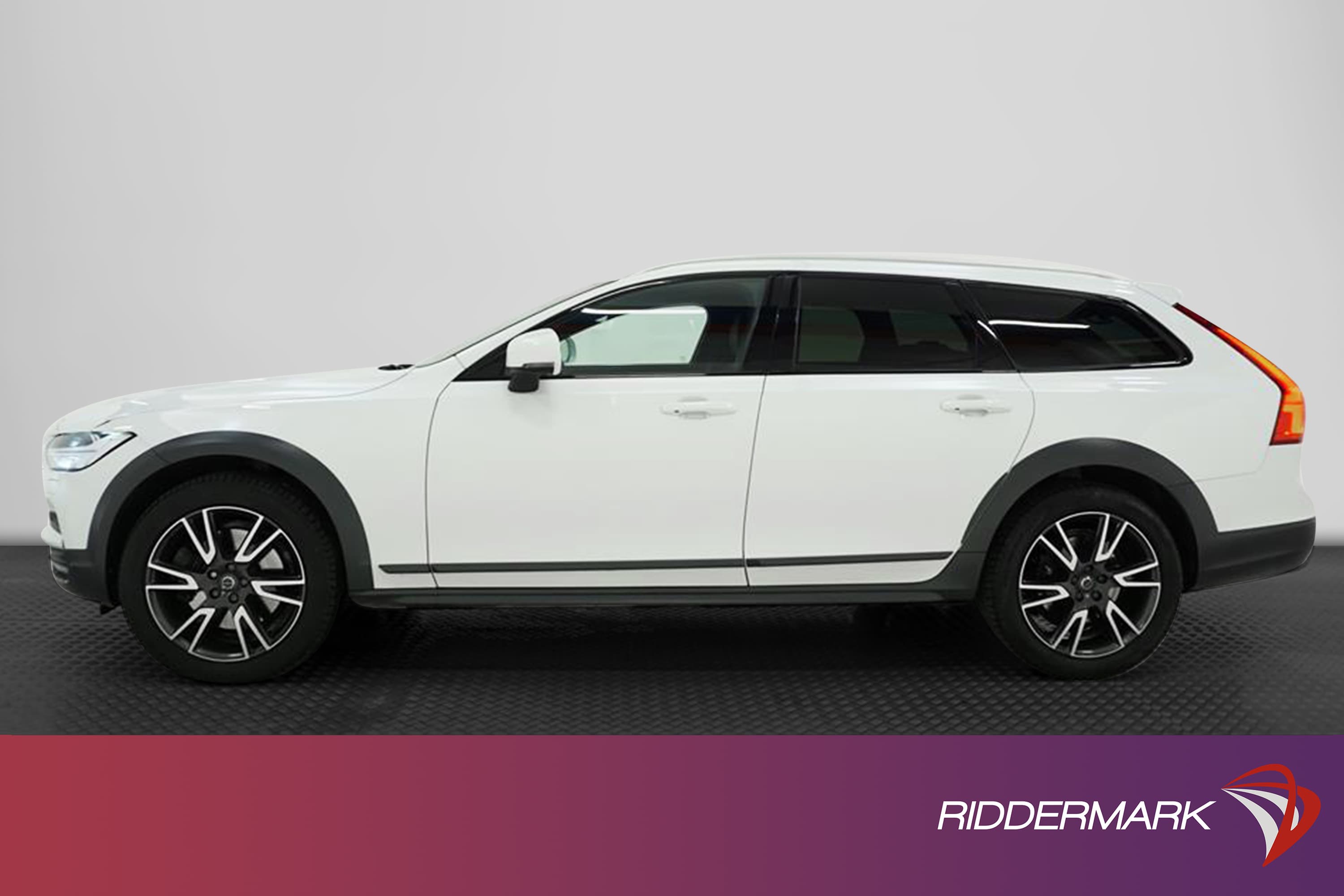 Volvo V90 Cross Country D4 AWD 190hk Inscription Pro Värmareexteriör