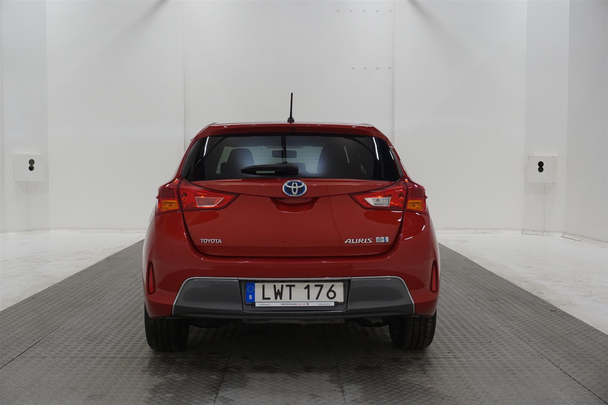 Toyota Auris Hybrid e-CVT 136hk 1 Brukare B-Kam 0,39L/mil