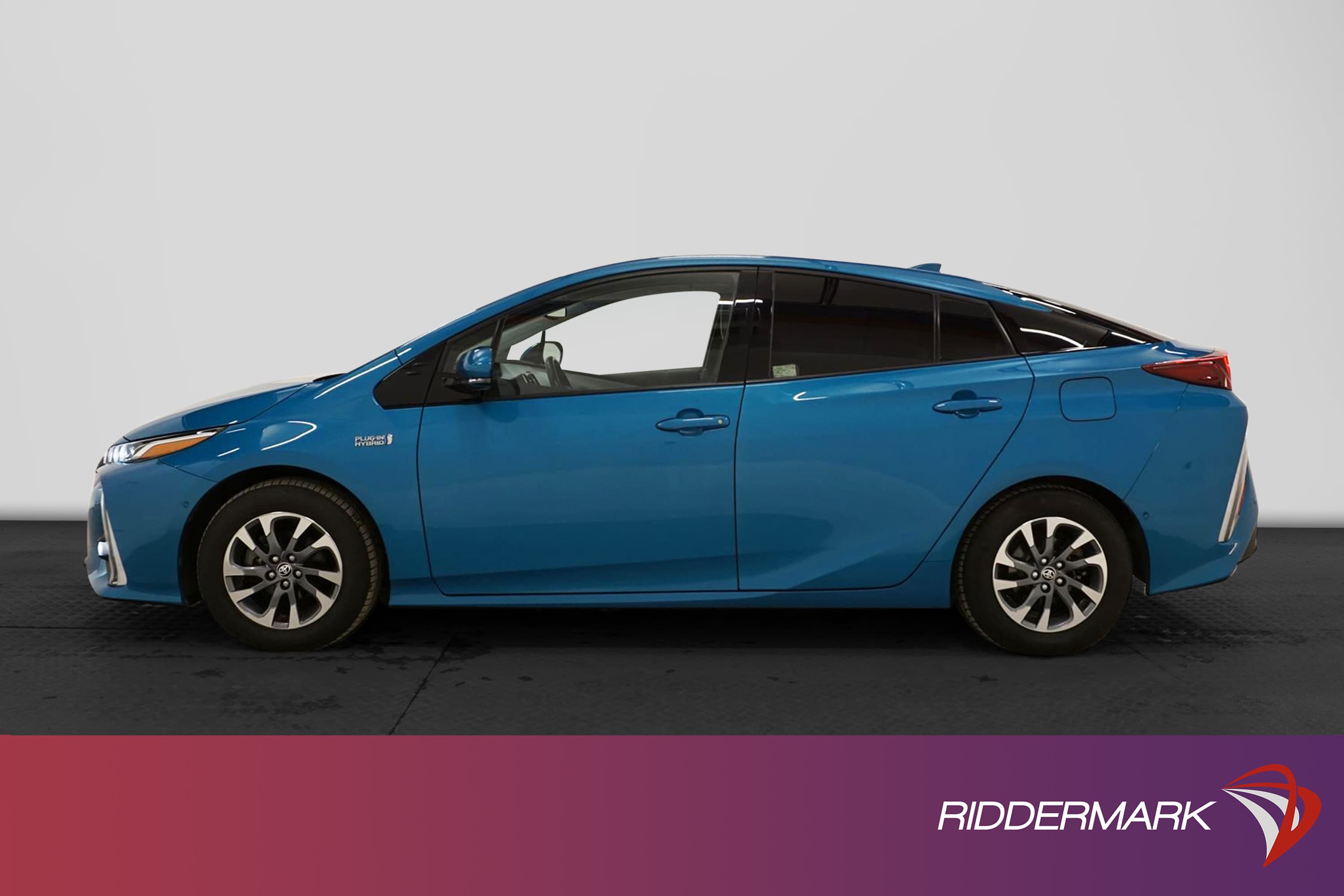 Toyota Prius Plug-In 123hk