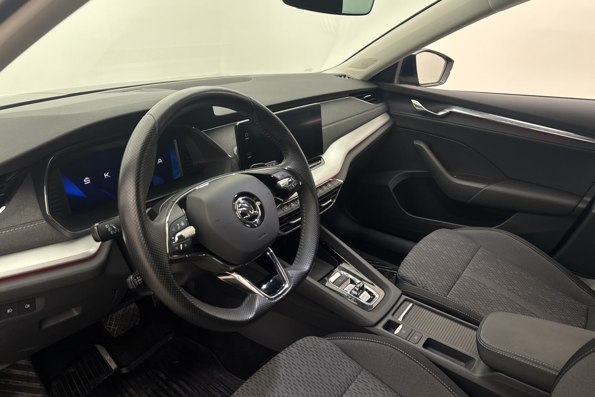 Skoda Octavia Kombi 1.5 TSI Style Cockpit Värmare Drag MOMS