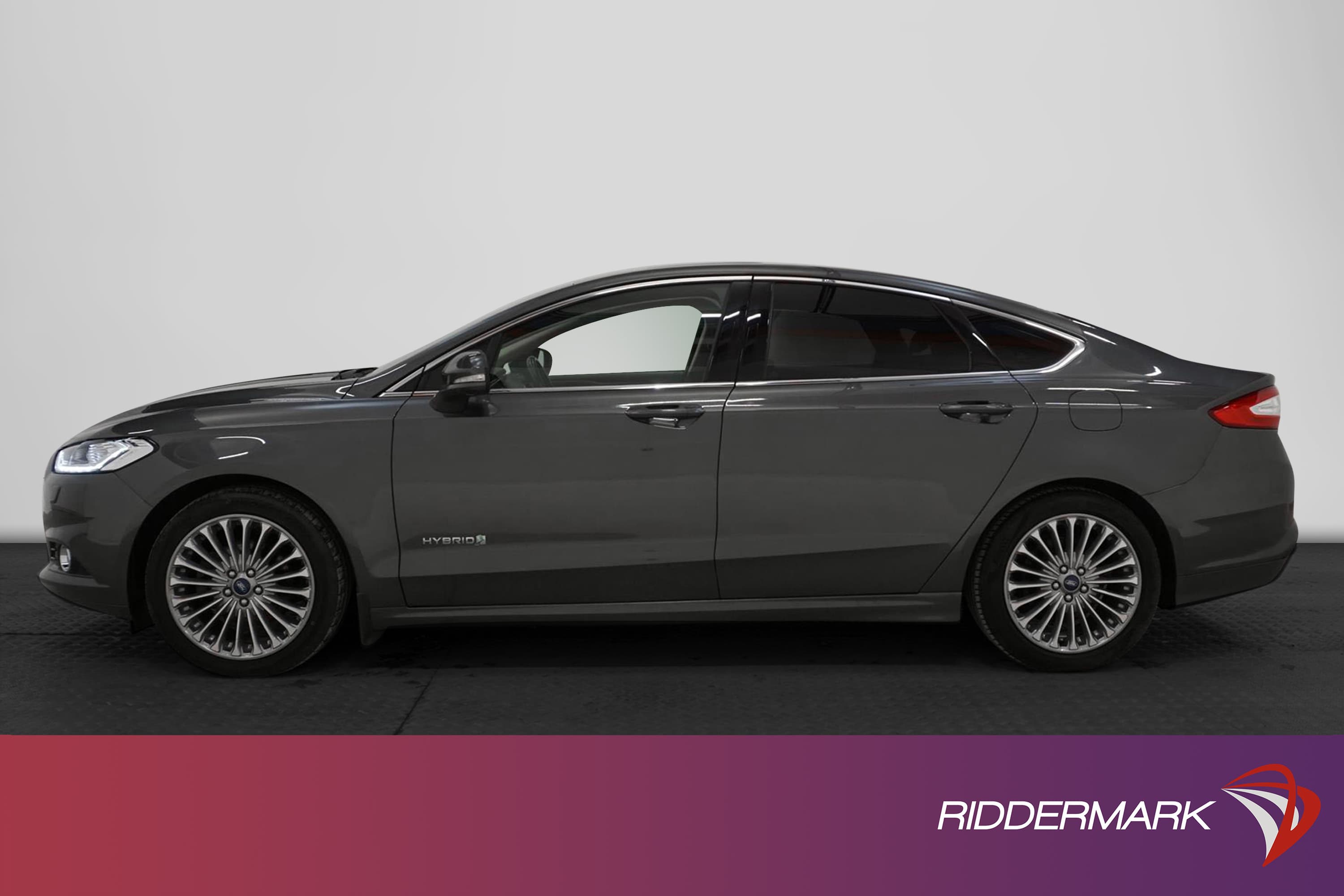 Ford Mondeo Hybrid e-CVT 187hk Keyless Helskinn 0,5L/mil