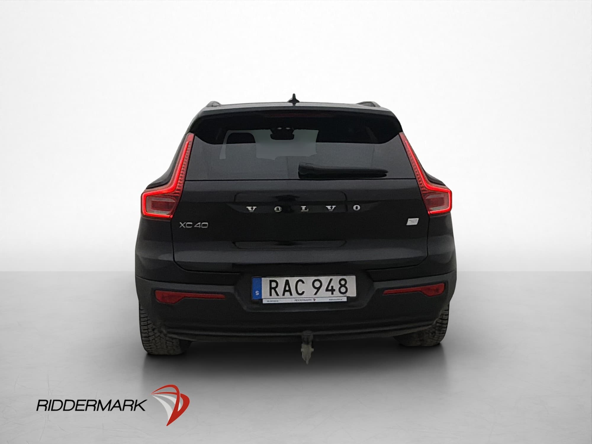 Volvo XC40 Recharge Twin motor Core Värmare Kamera Drag MOMS