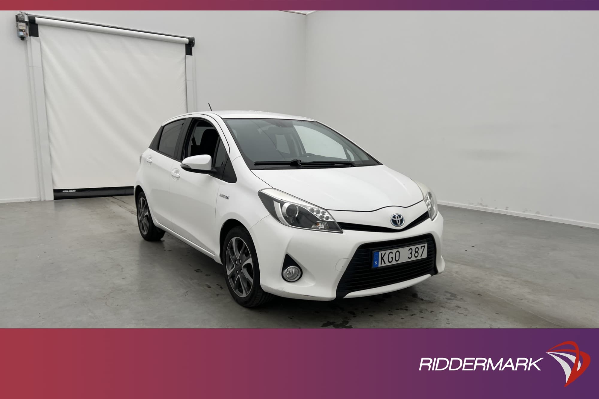 Toyota Yaris Hybrid 101hk