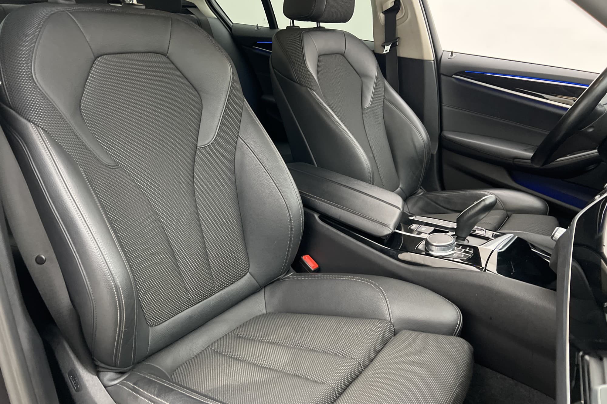 BMW 530 e xDrive Sedan MOMS Sport line Cockpit HiFi Kamera