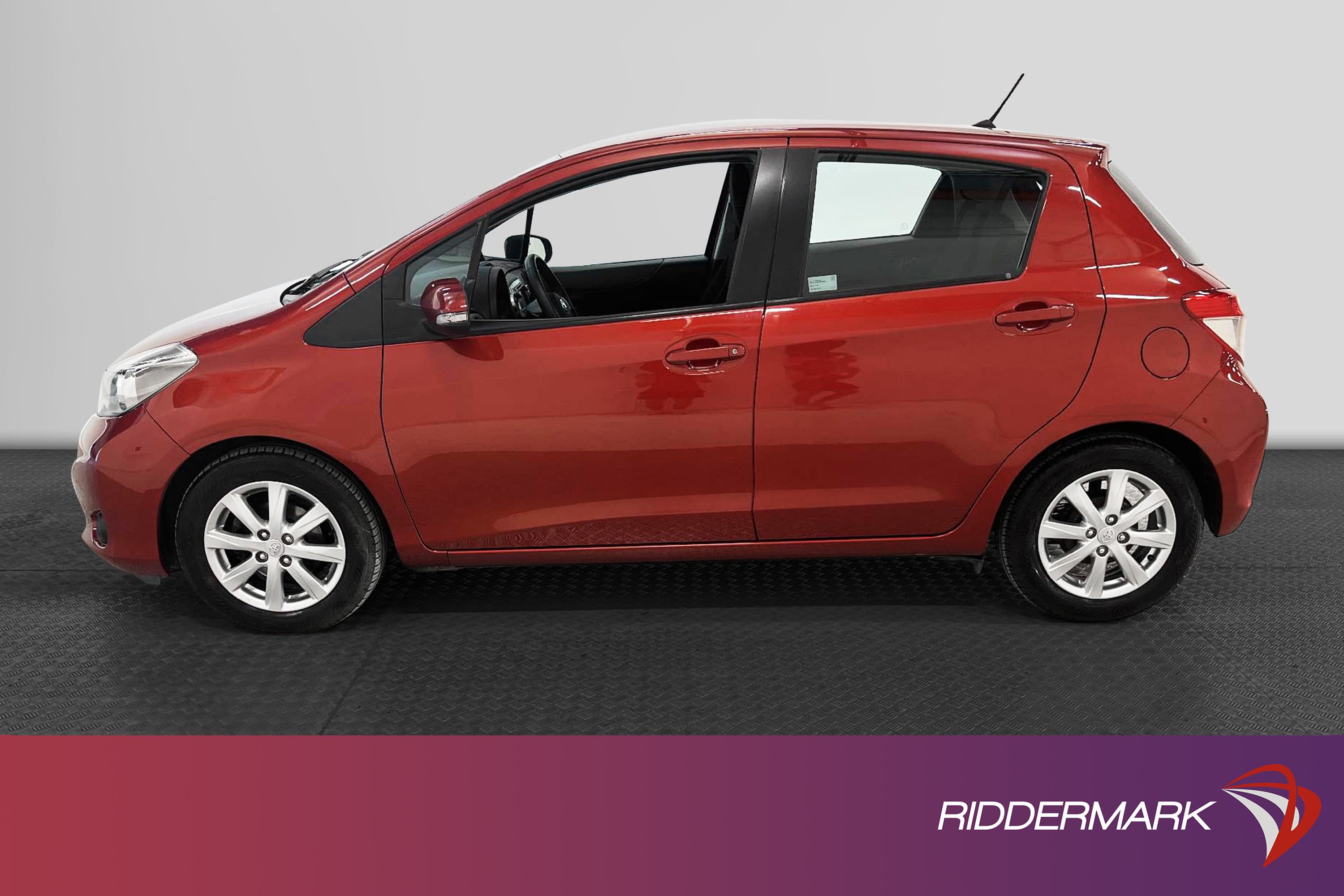 Toyota Yaris 1.33  99hk