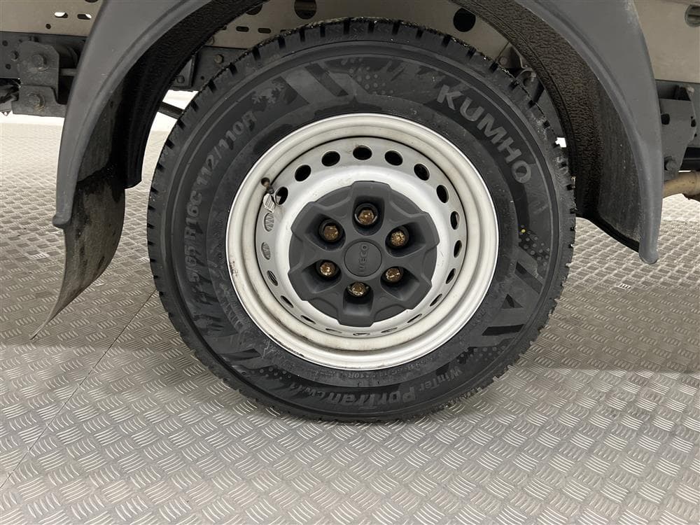 Iveco Daily 35 Automat Bakgavel Kamera Värmare Moms 
