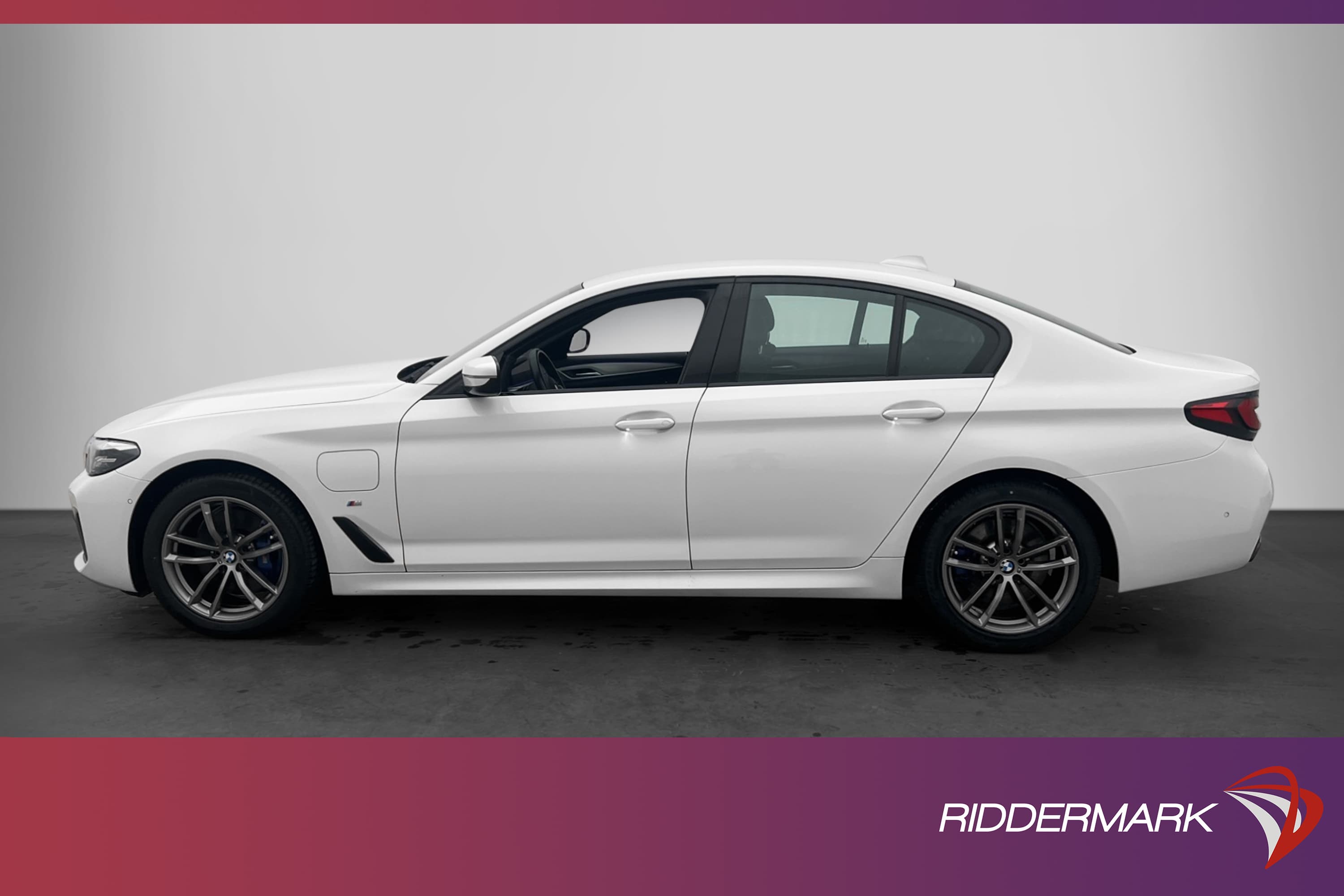 BMW 530e xDrive M Sport HiFi Kamera Navi Drag Elstolar