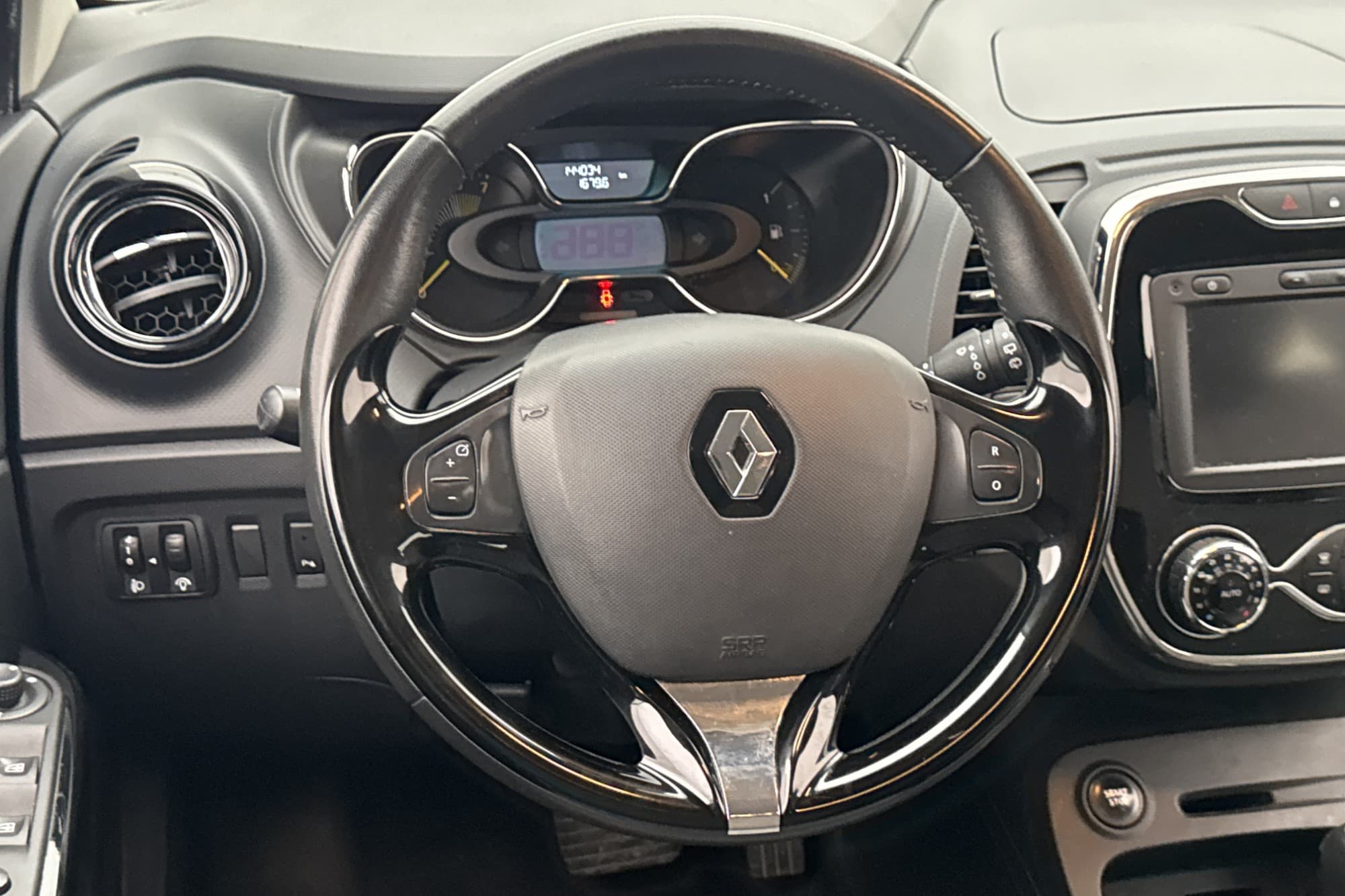 Renault Captur 1.2 TCe 120hk Navigation Sensorer Farthållare