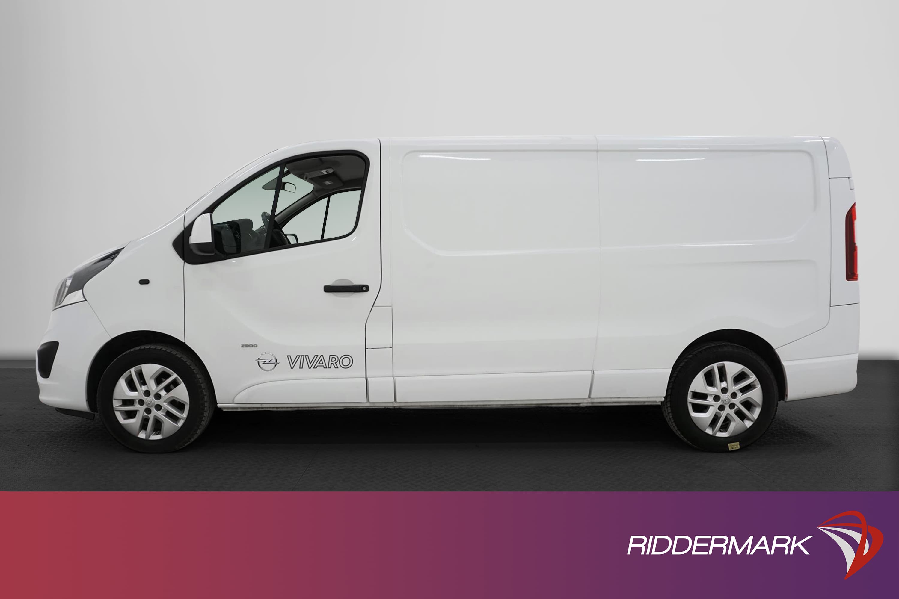 Opel Vivaro 1.6CDTI Eu6 Lång  Kamera Navi Dragkrok Värmare