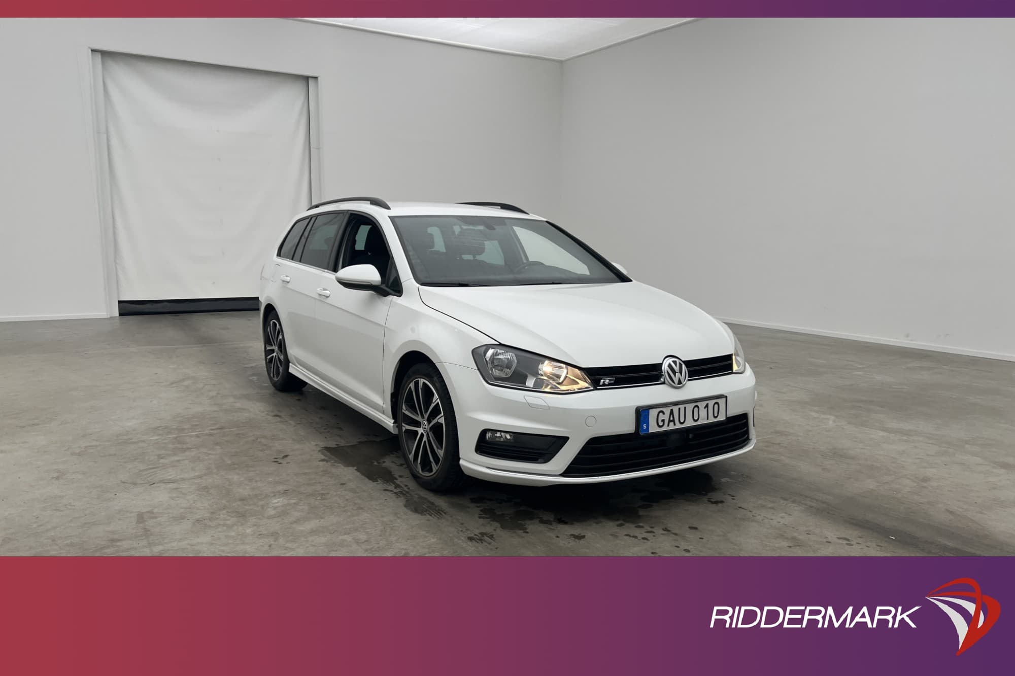 Volkswagen Golf Sportscombi 150hk R-Line Drag Kamera CarPlay