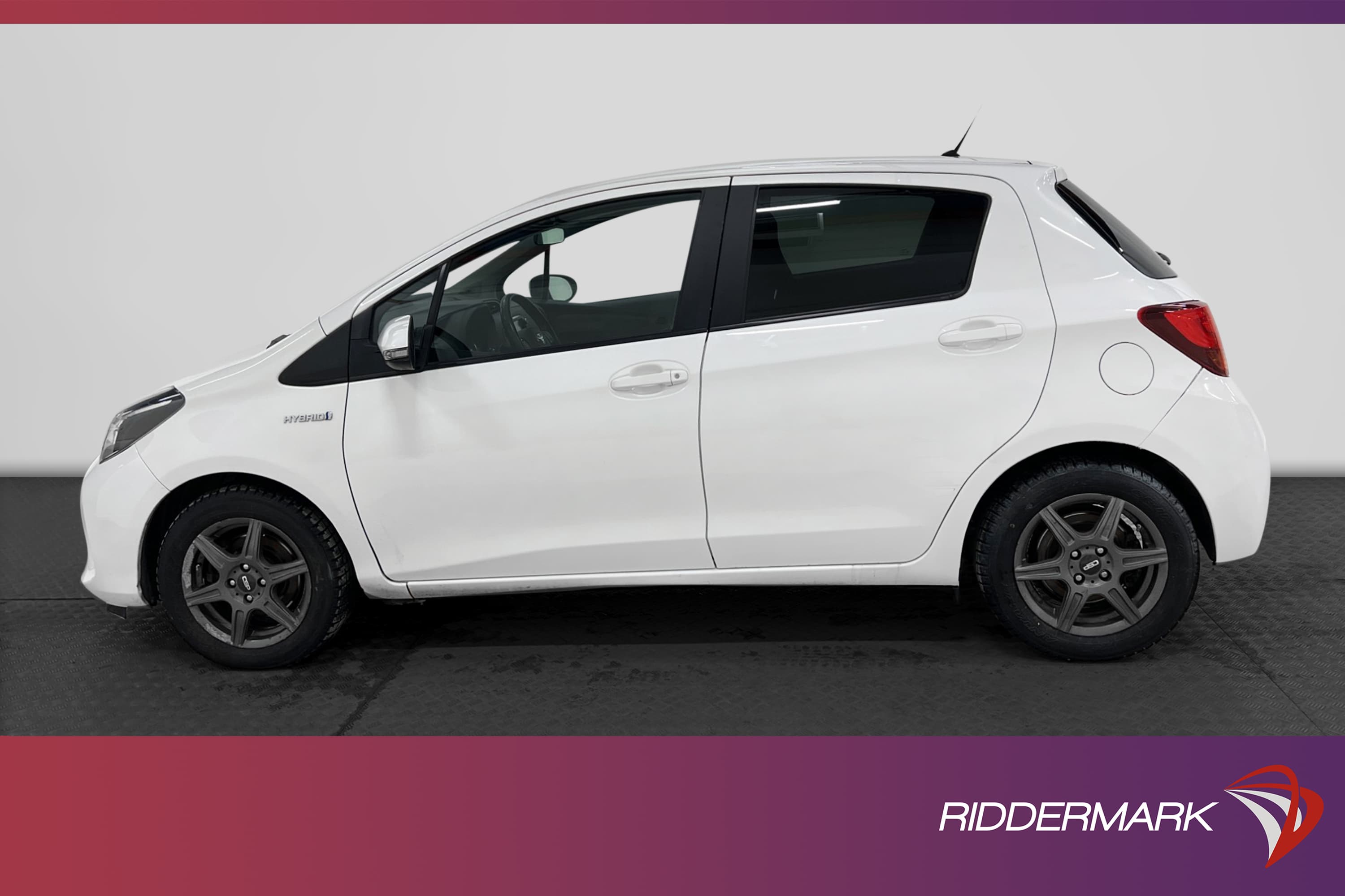 Toyota Yaris Hybrid e-CVT 101hk