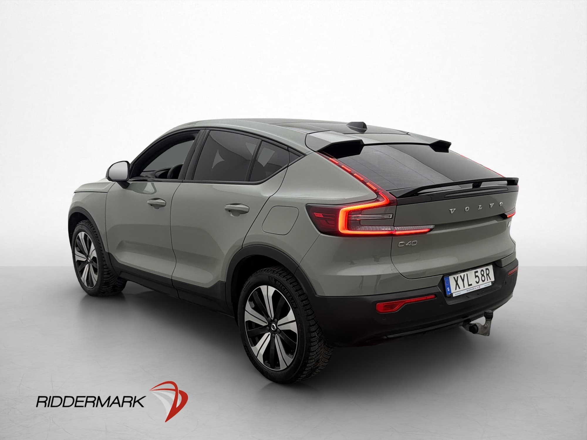 Volvo C40 Recharge Single Motor Plus Drag Värmar Kamera MOMS