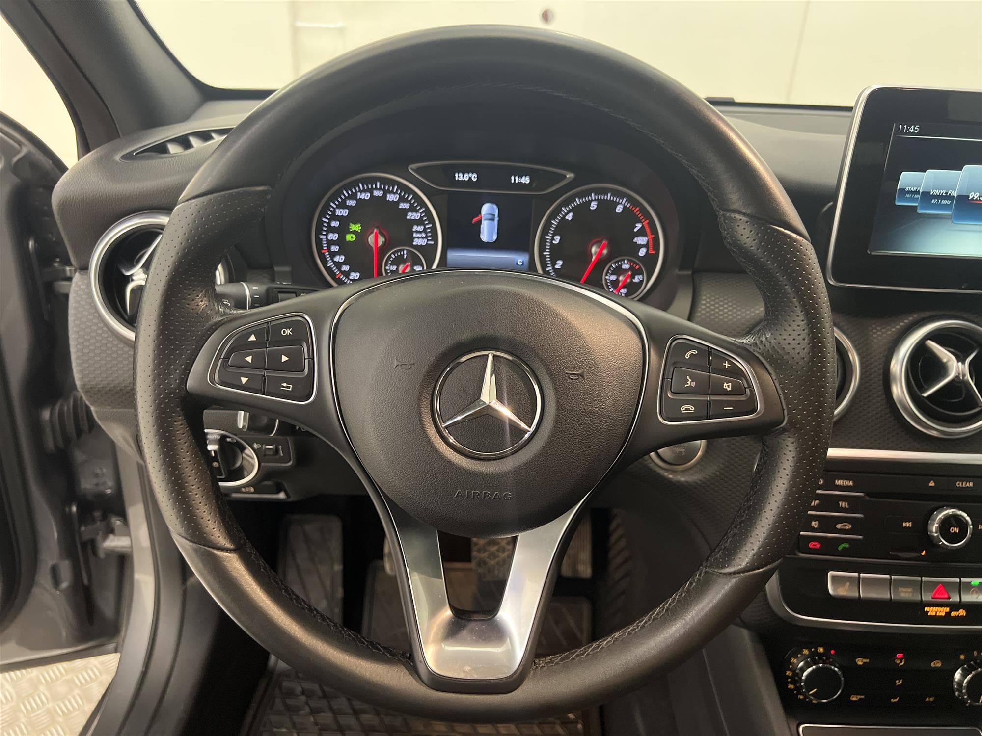 Mercedes-Benz Mercedes-Benz A 180 122hk AMG B-Kam Carplay