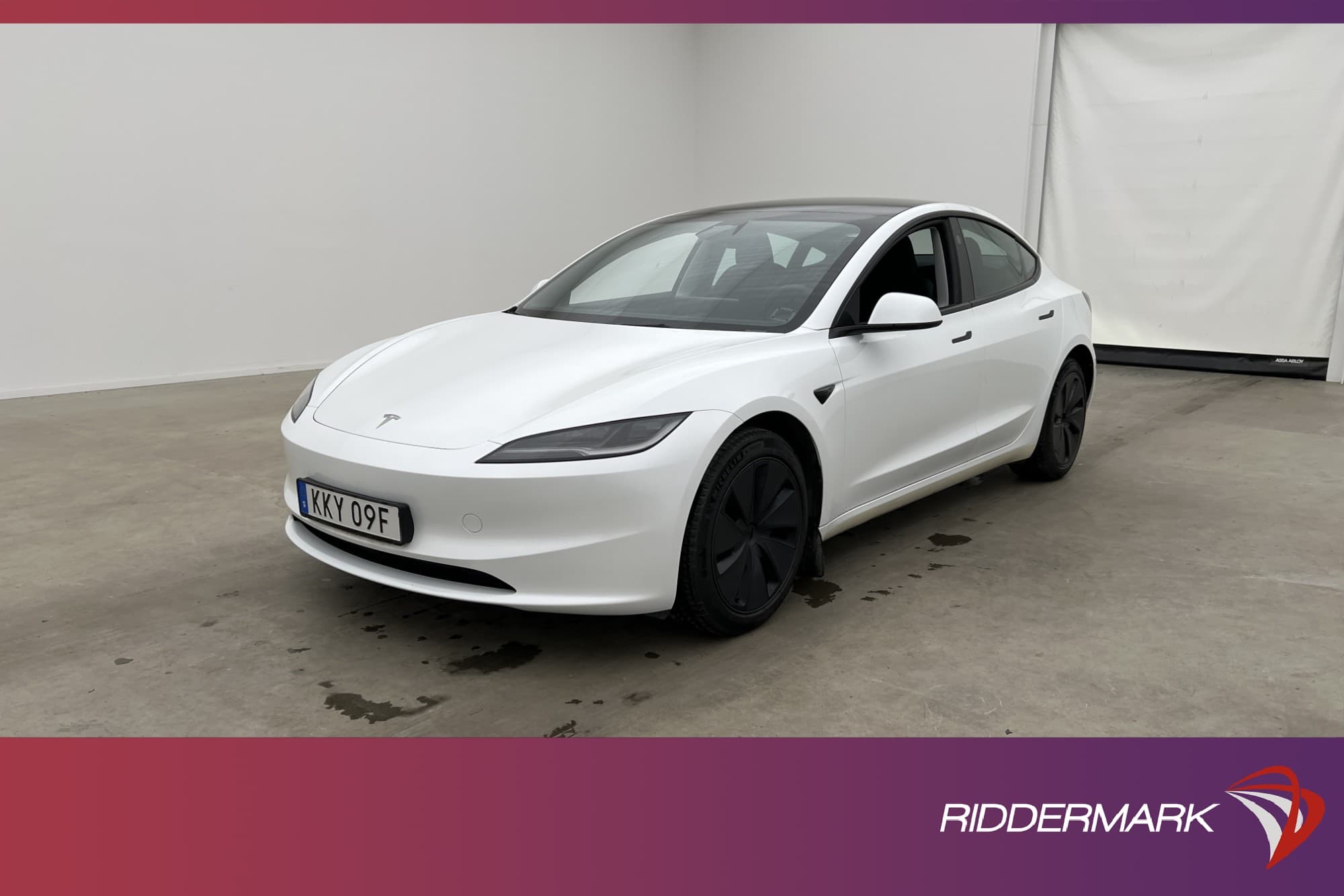 Tesla Model 3 Long Range AWD