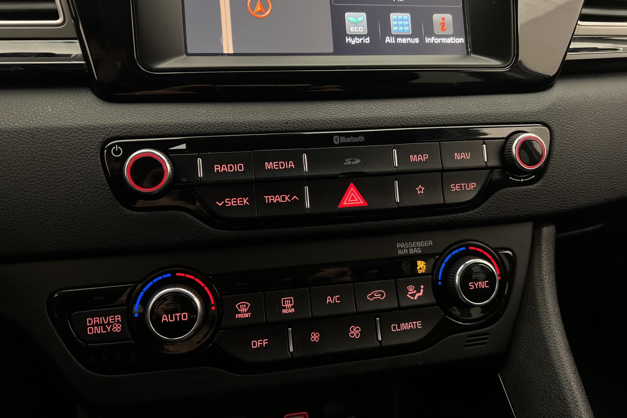 Kia Niro Hybrid Advance Plus Kamera CarPlay Adapt-fart Navi