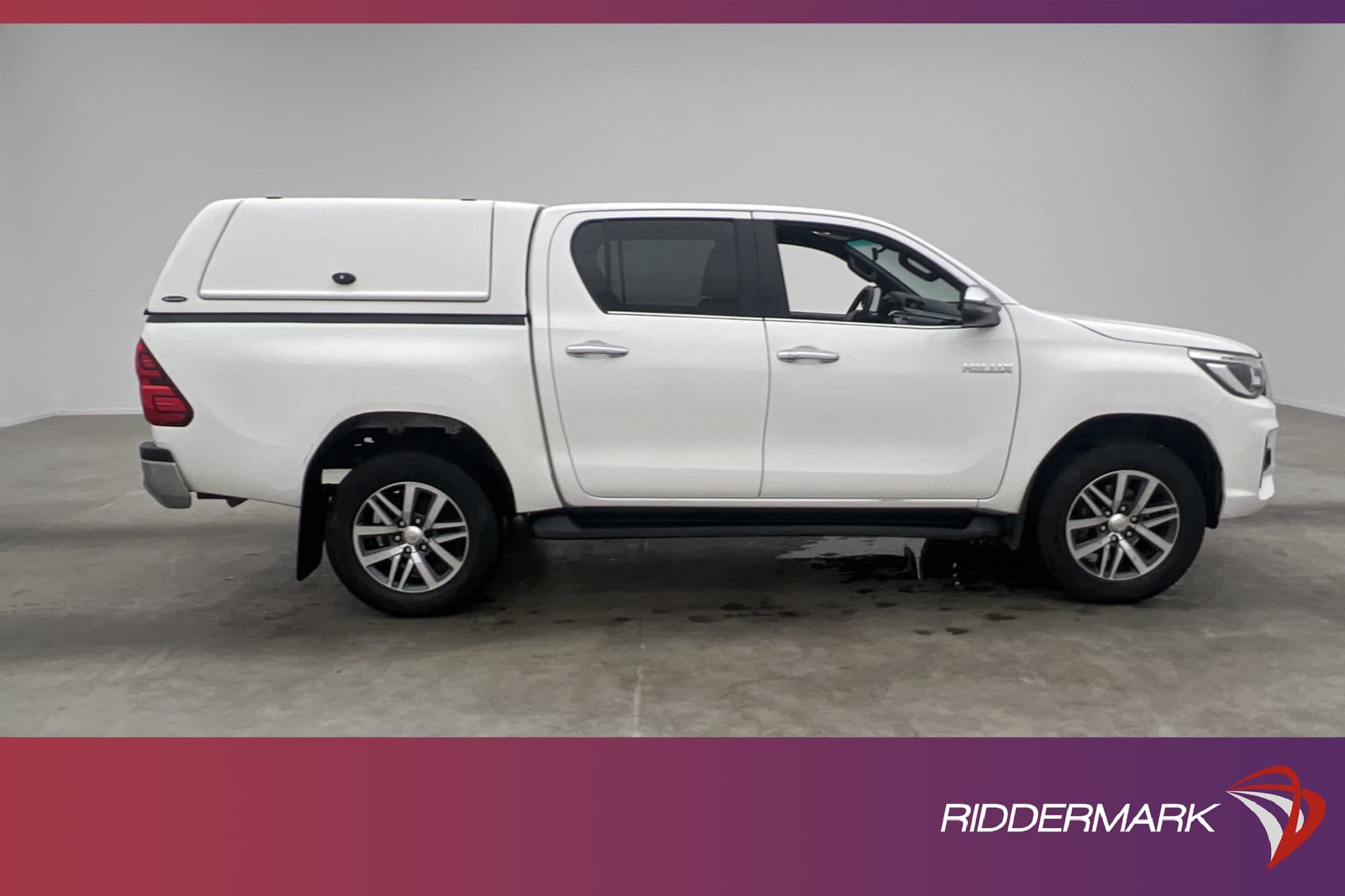 Toyota Hilux Premium 2.4 AWD